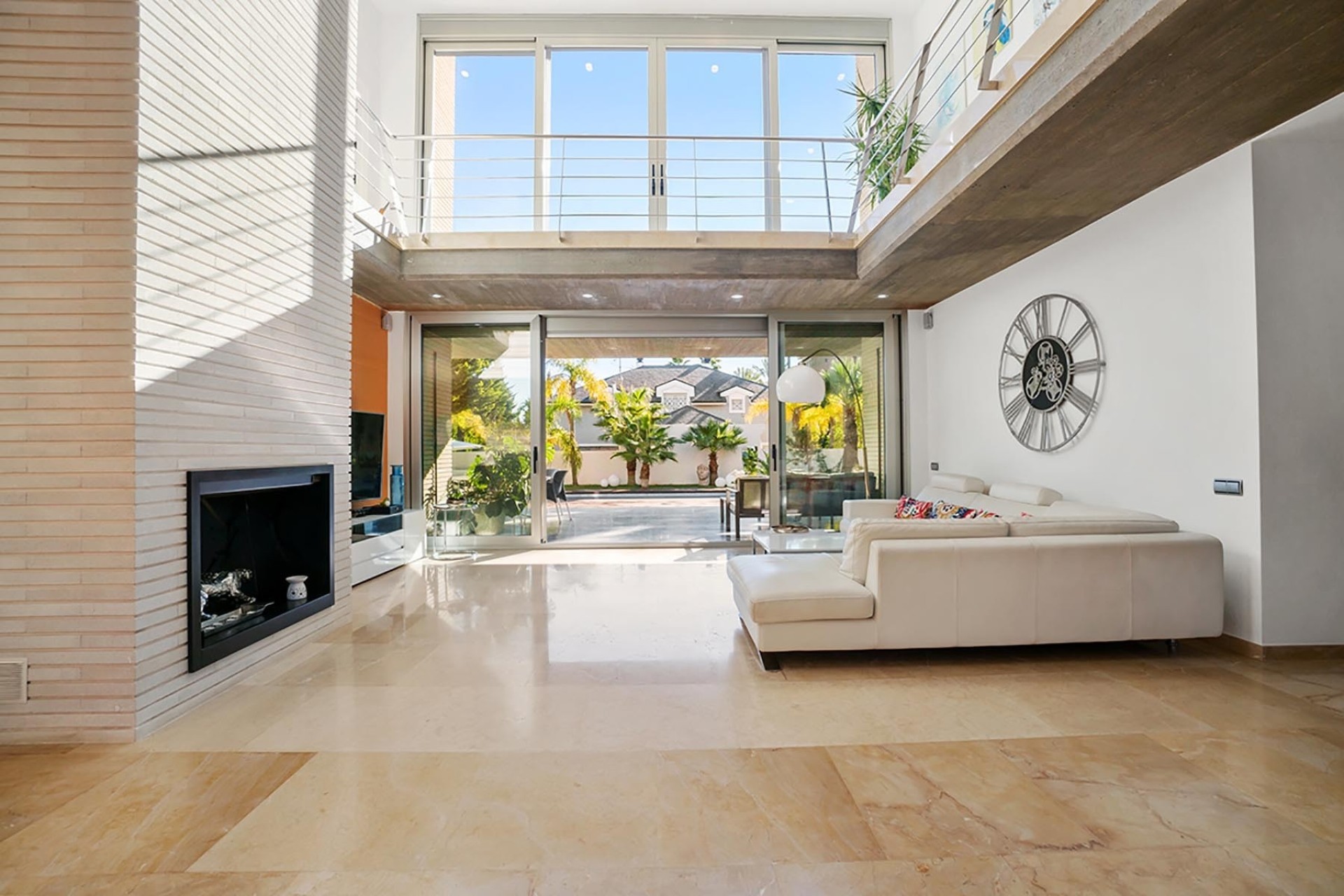 Resale - Detached Villa -
Alicante - Campoamor