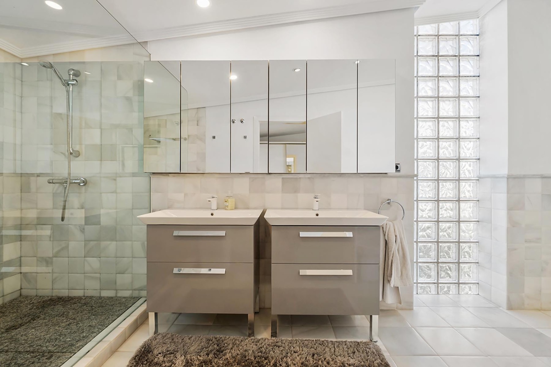 Resale - Detached Villa -
Alicante - Campoamor