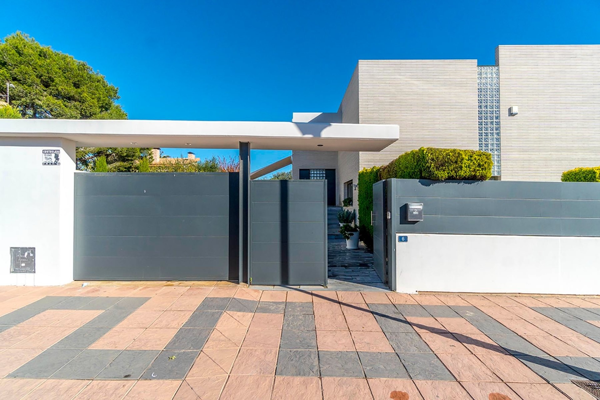 Resale - Detached Villa -
Alicante - Campoamor
