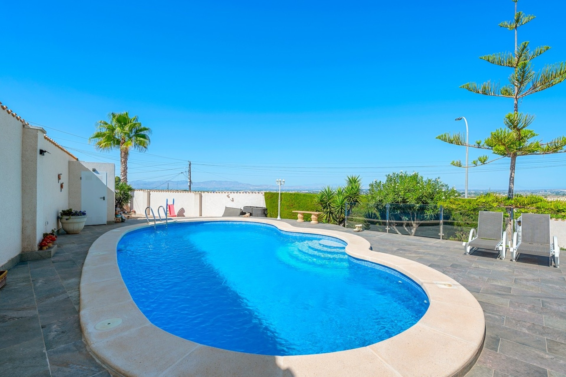 Resale - Detached Villa -
Almoradí - Inland