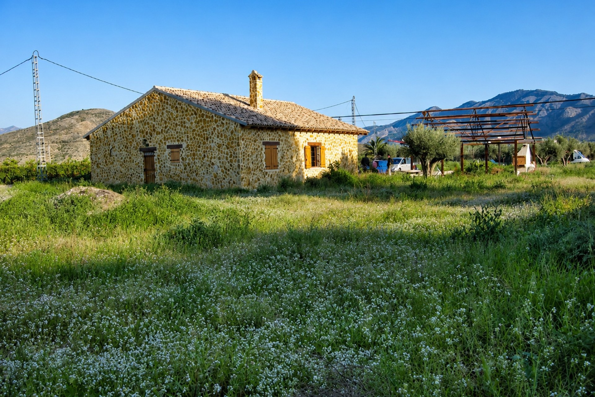 Resale - Detached Villa -
Benferri