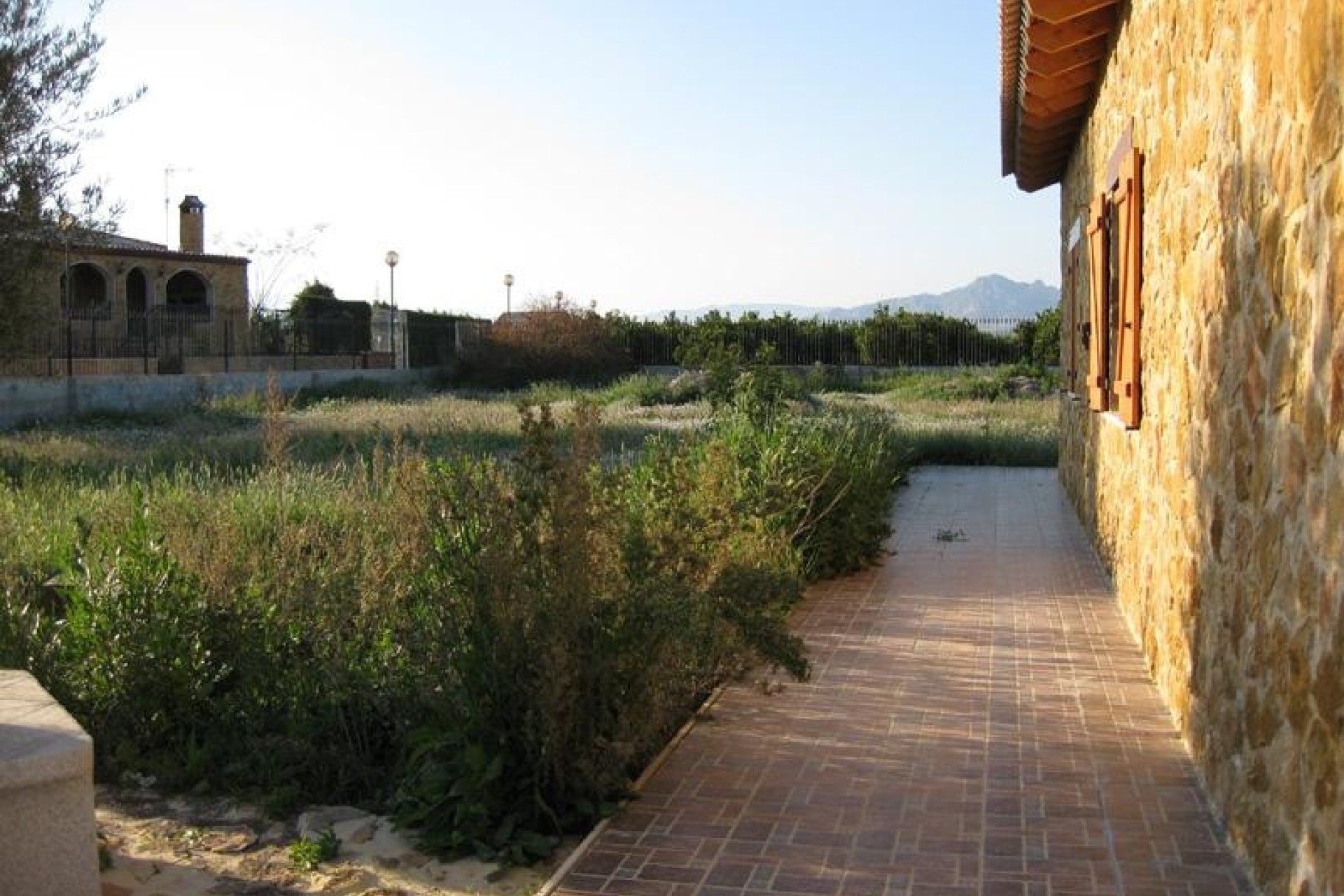 Resale - Detached Villa -
Benferri