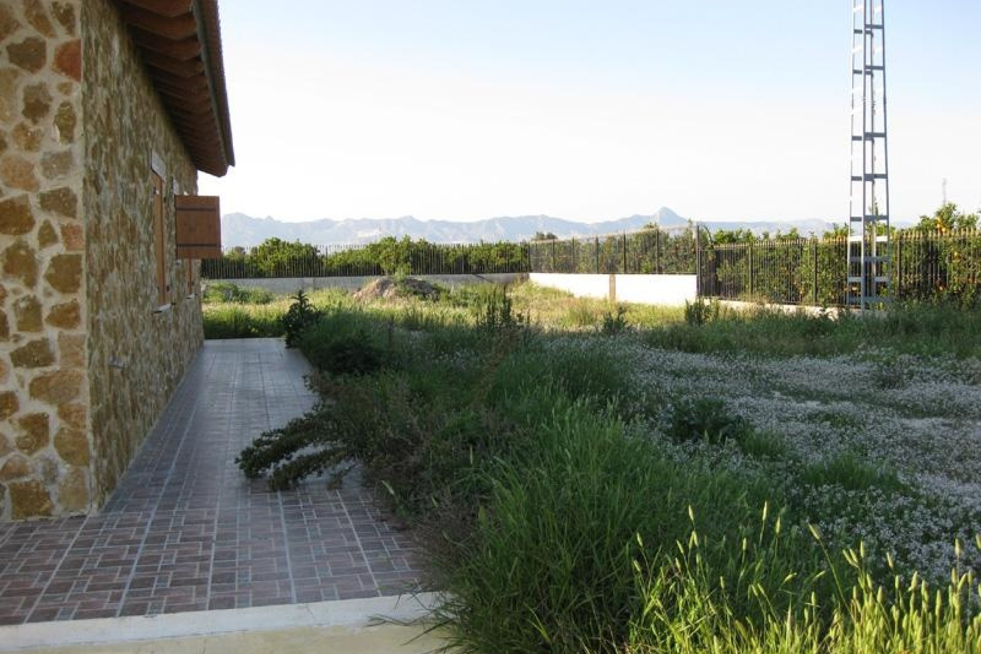 Resale - Detached Villa -
Benferri