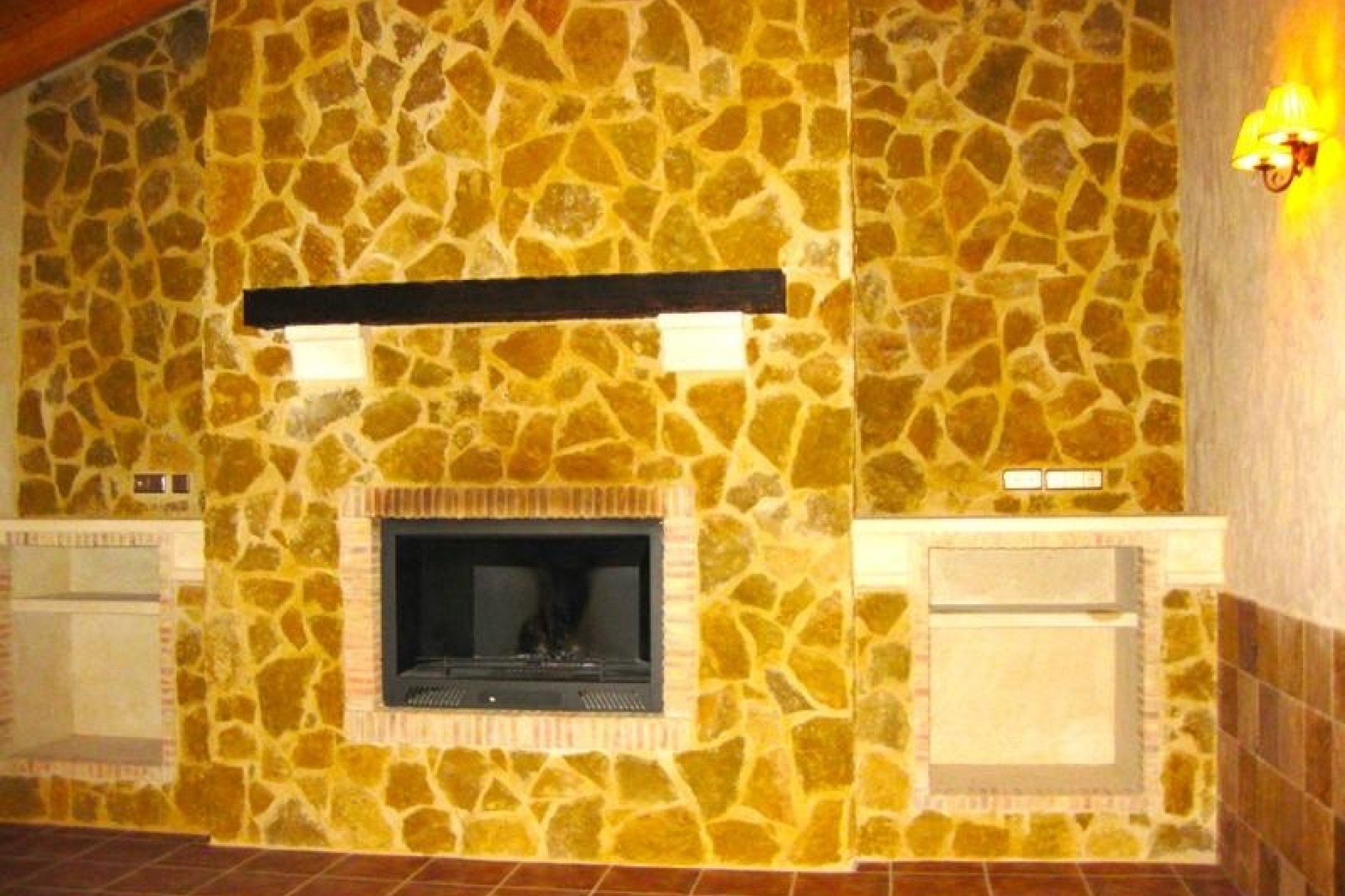 Resale - Detached Villa -
Benferri