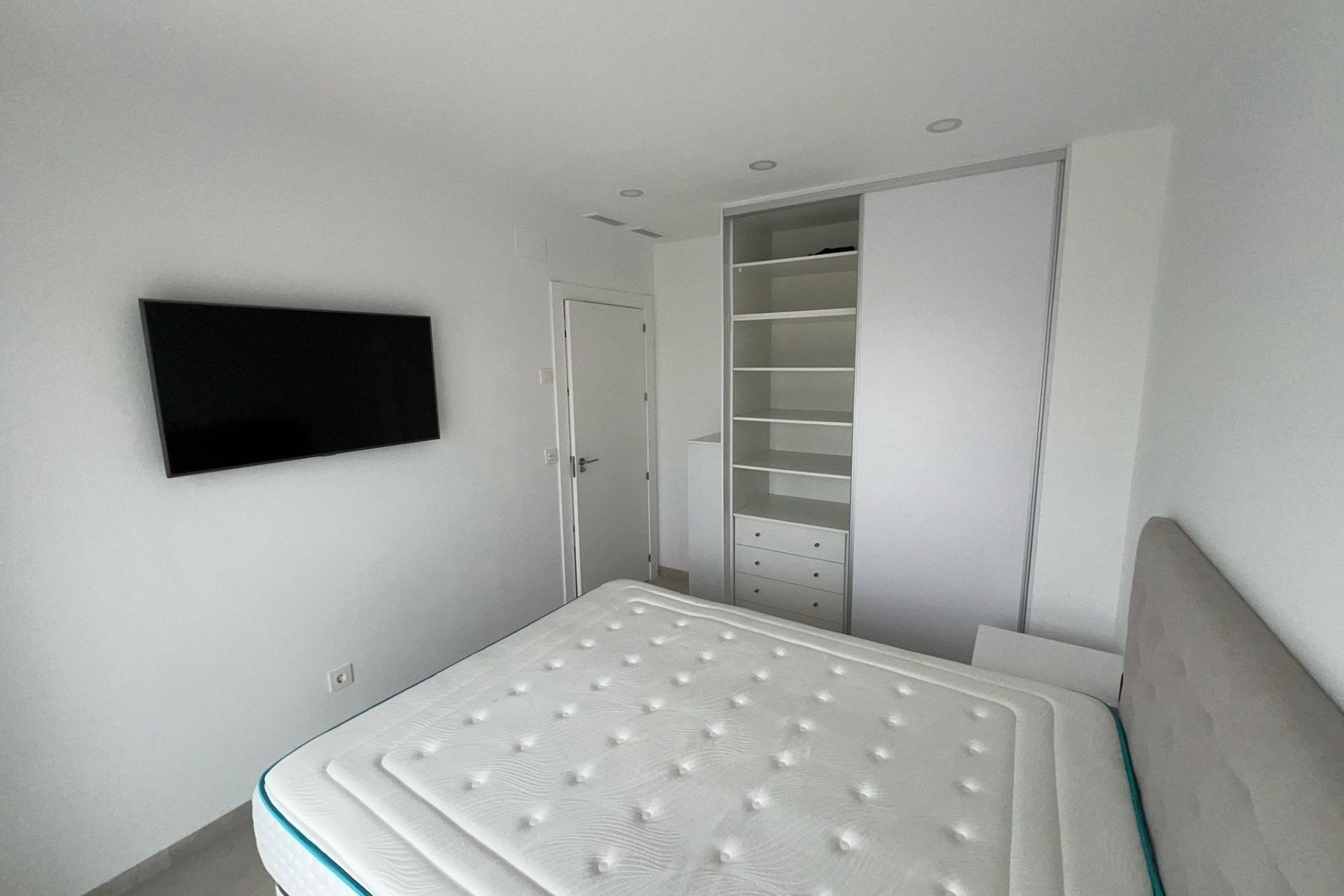Resale - Detached Villa -
Benijofar