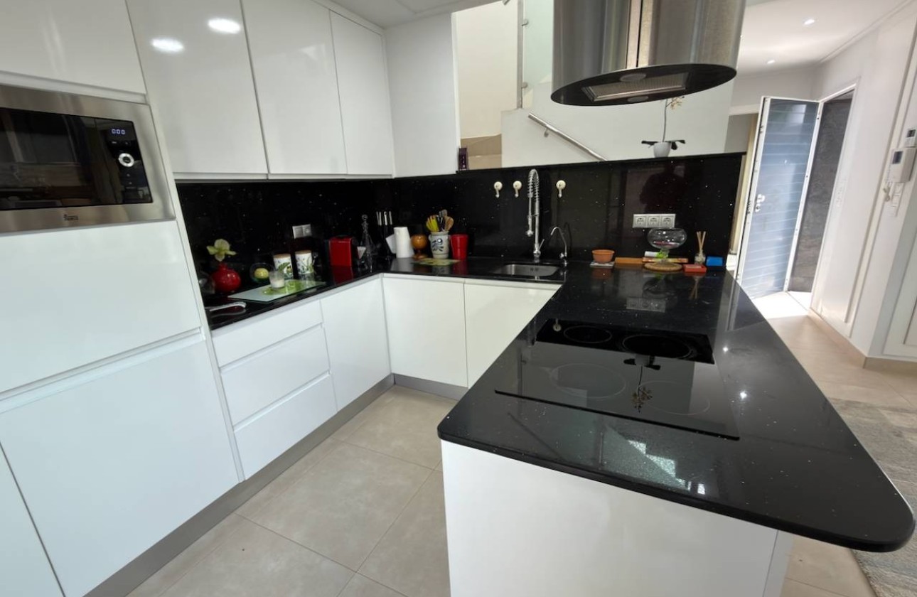 Resale - Detached Villa -
Benijofar