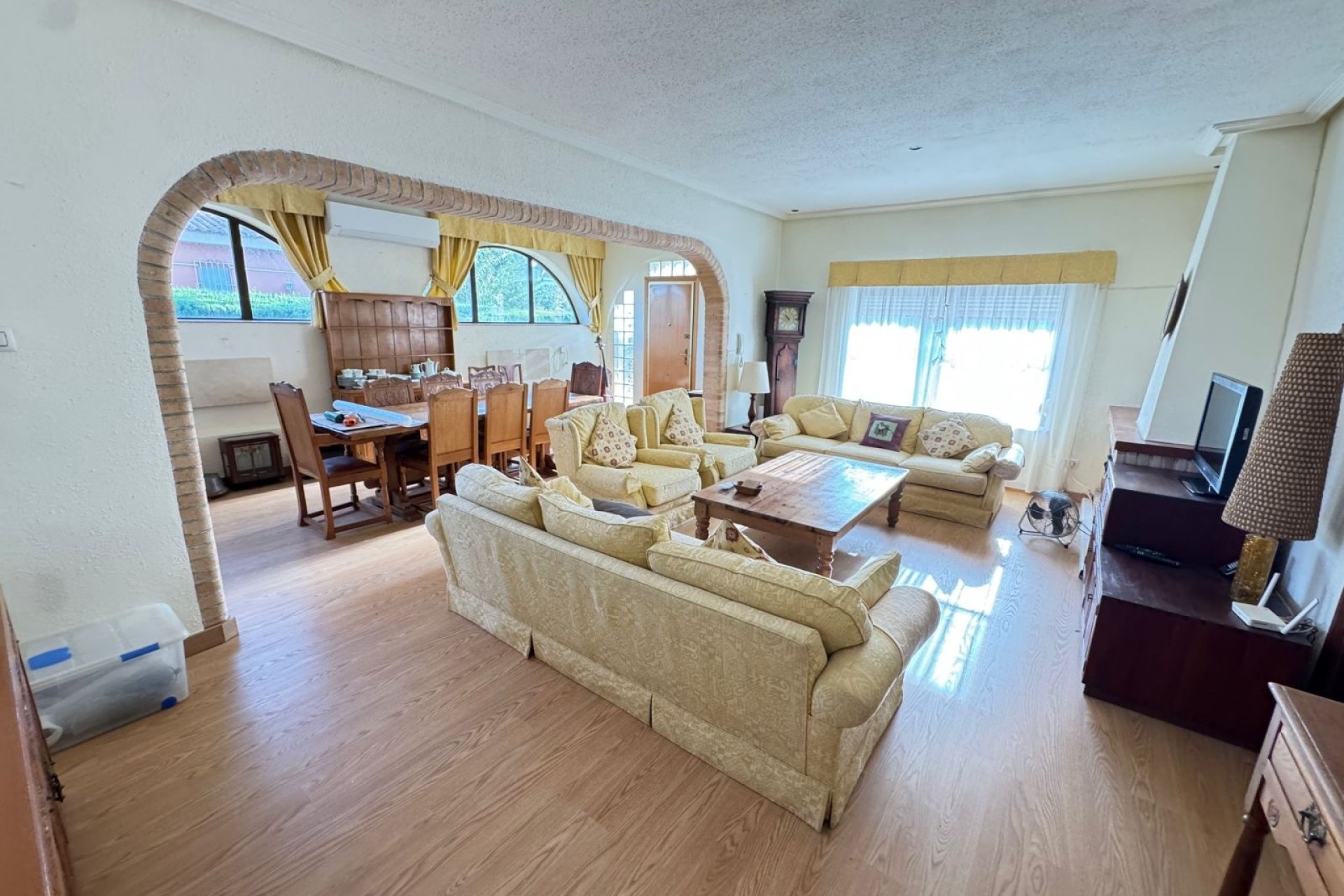 Resale - Detached Villa -
Cabo Roig