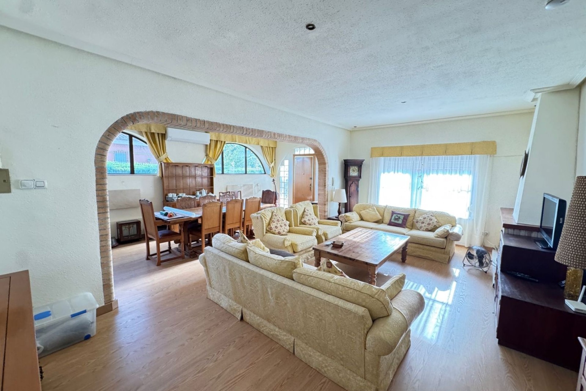 Resale - Detached Villa -
Cabo Roig