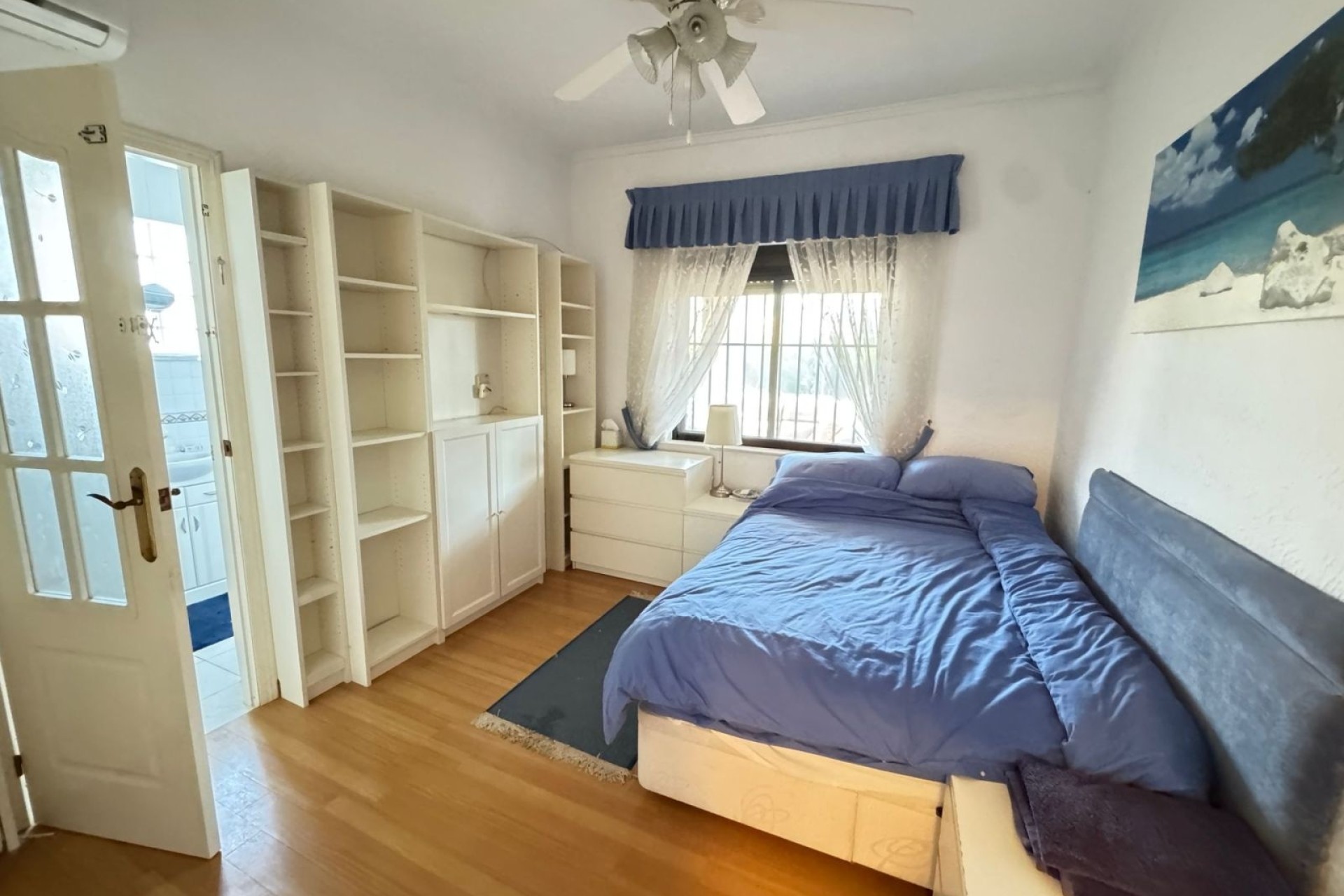 Resale - Detached Villa -
Cabo Roig