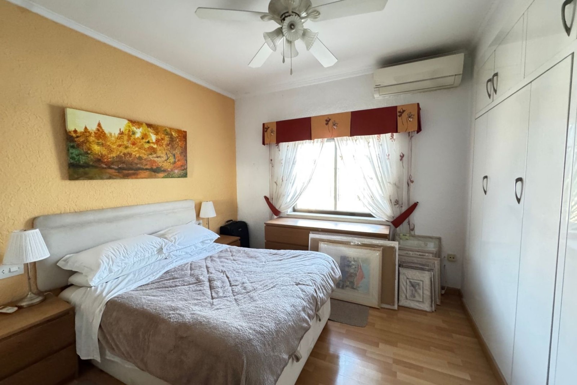 Resale - Detached Villa -
Cabo Roig