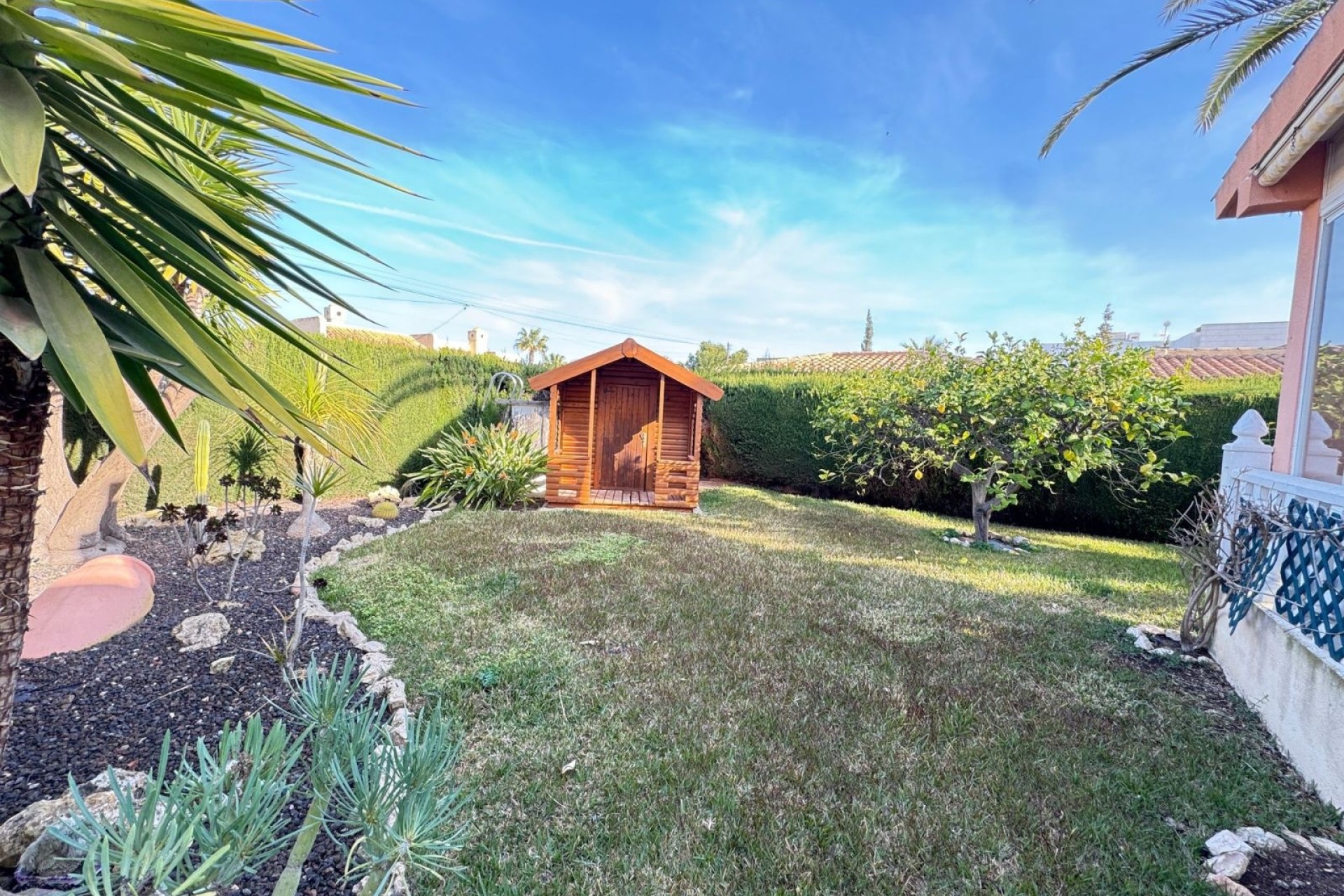 Resale - Detached Villa -
Cabo Roig