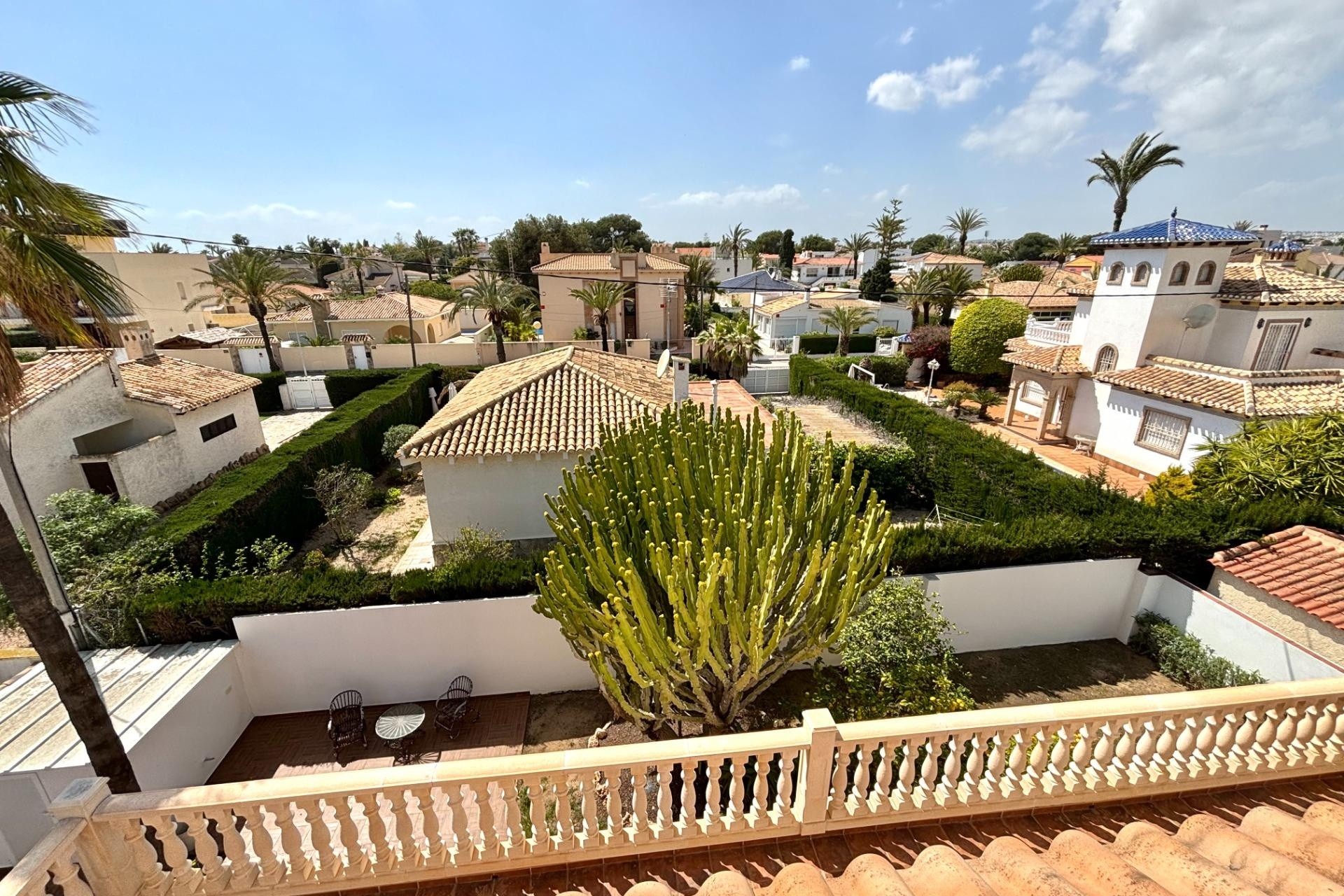 Resale - Detached Villa -
Cabo Roig