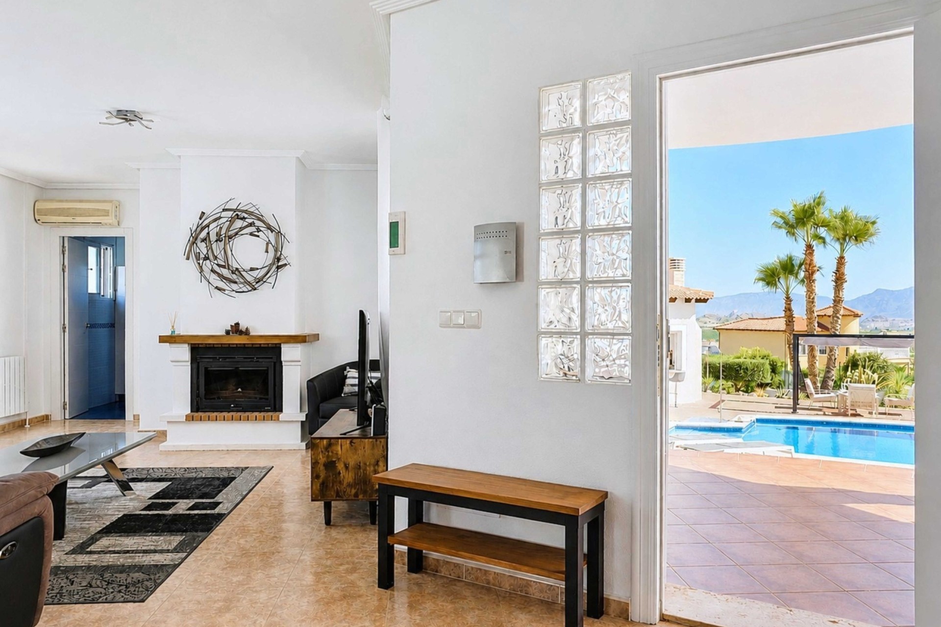 Resale - Detached Villa -
Campos Del Rio