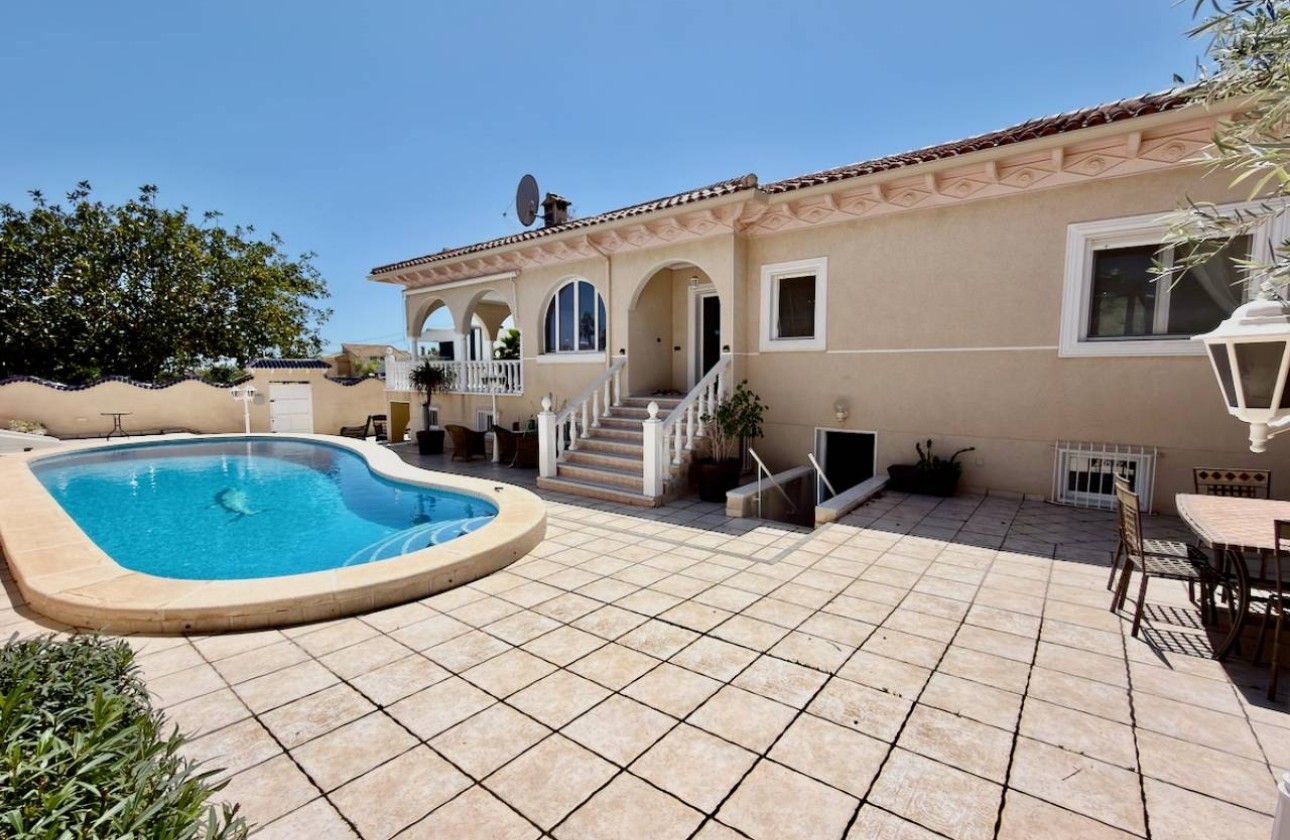 Resale - Detached Villa -
Ciudad Quesada - Rojales - Urbanizaciones