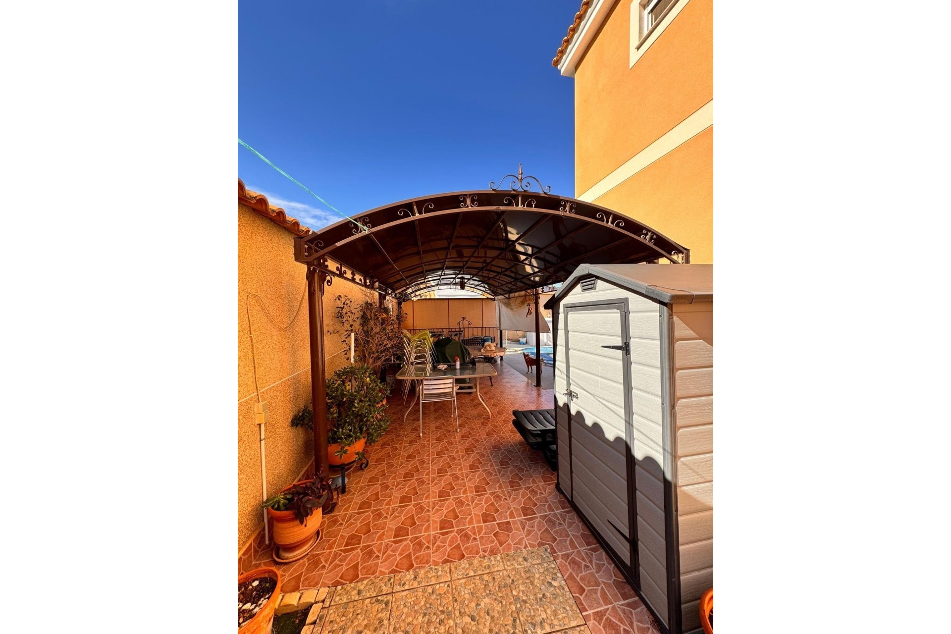 Resale - Detached Villa -
Cox
