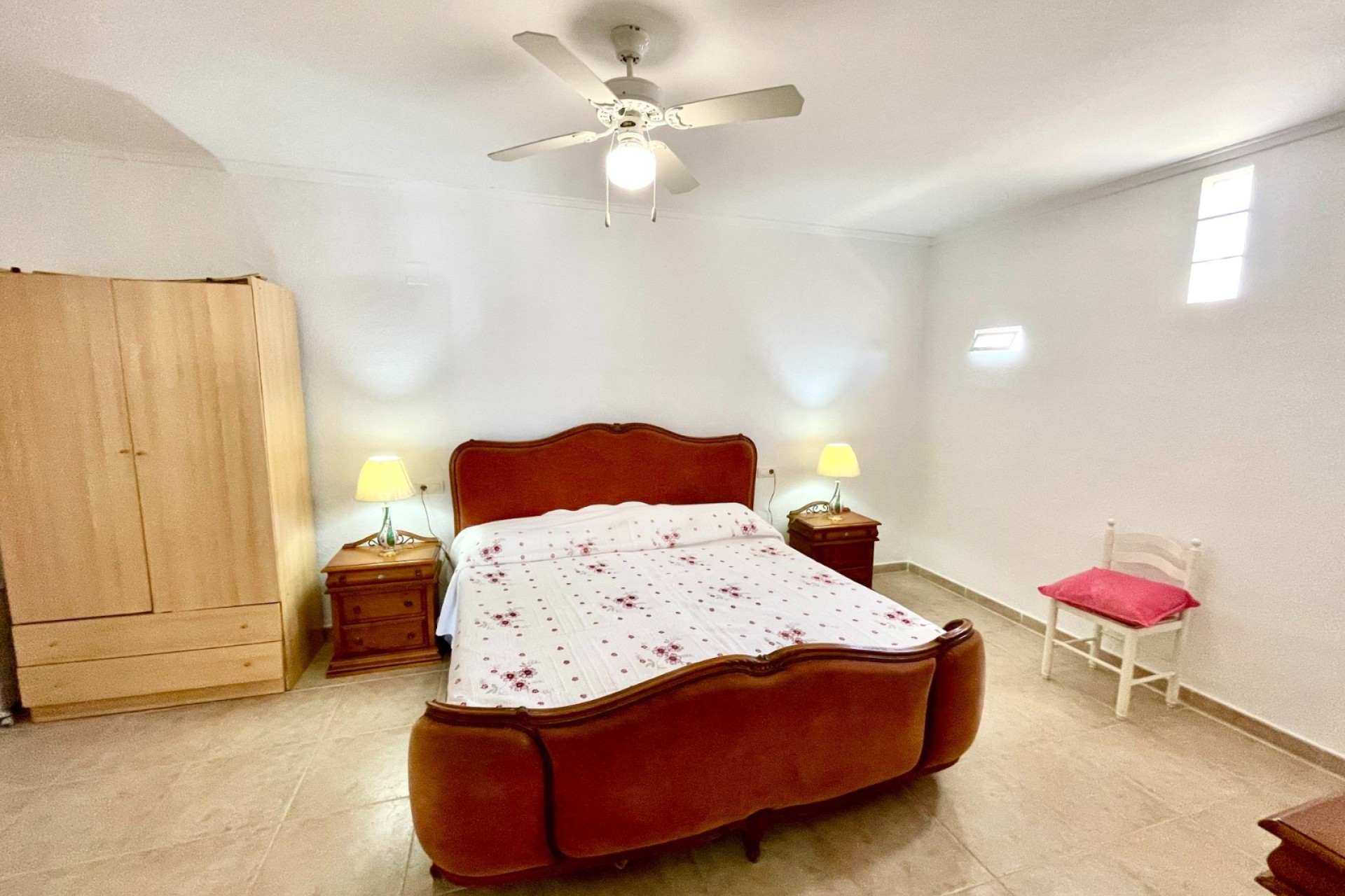 Resale - Detached Villa -
Daya Nueva