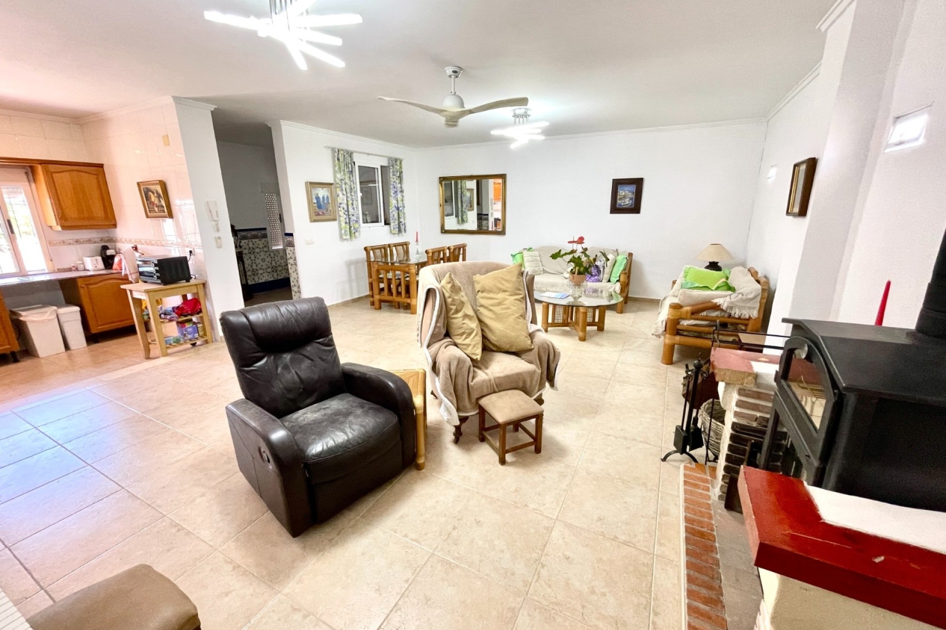 Resale - Detached Villa -
Daya Nueva