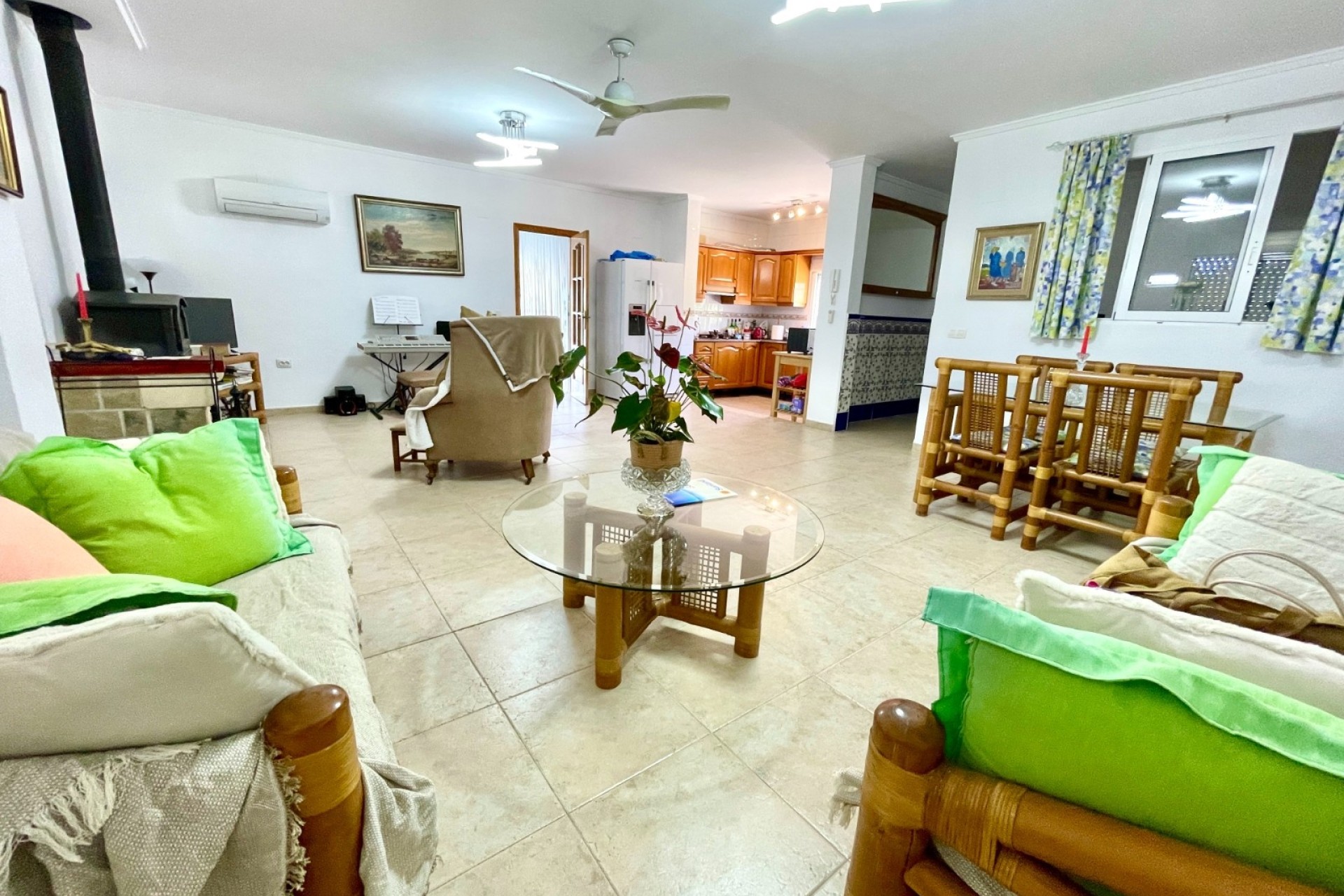 Resale - Detached Villa -
Daya Nueva
