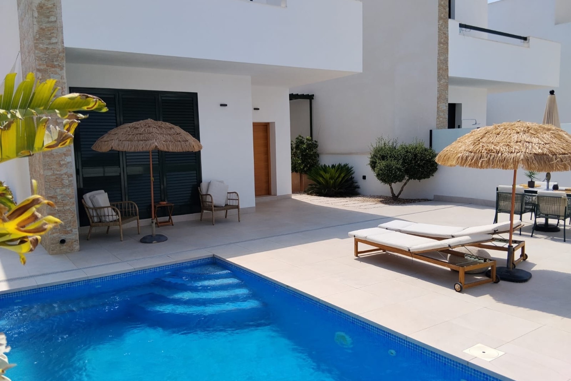 Resale - Detached Villa -
Daya Nueva