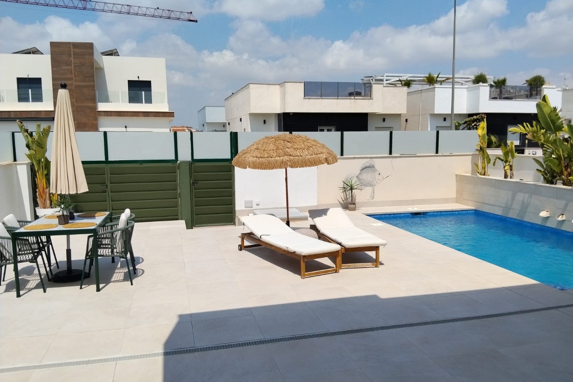 Resale - Detached Villa -
Daya Nueva