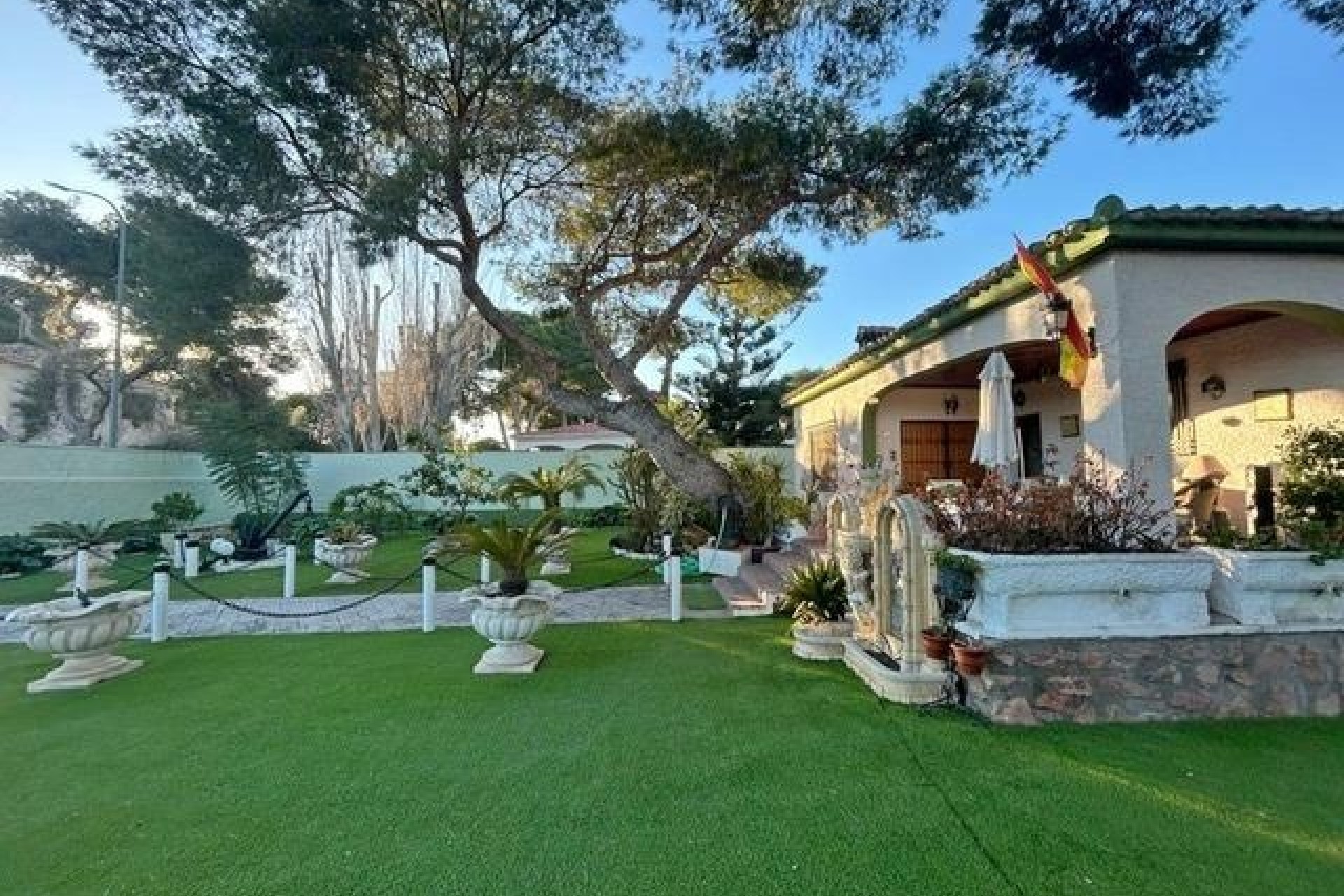 Resale - Detached Villa -
Dehesa de Campoamor - Campoamor