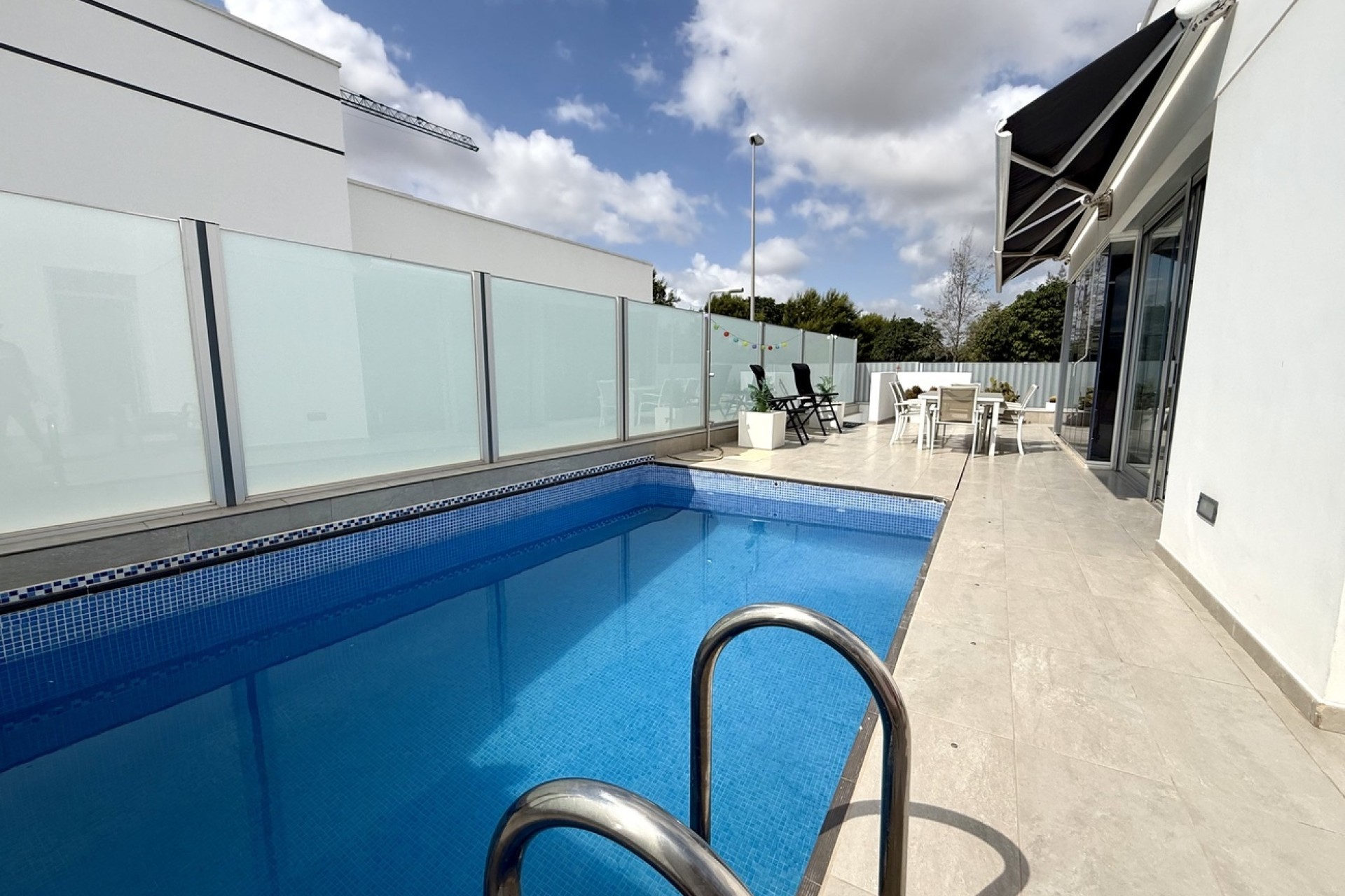 Resale - Detached Villa -
Dolores