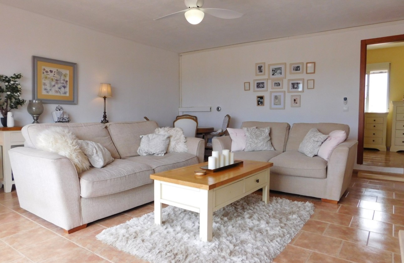 Resale - Detached Villa -
Dolores