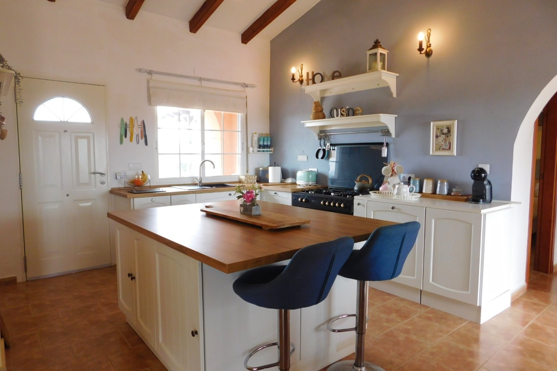 Resale - Detached Villa -
Dolores