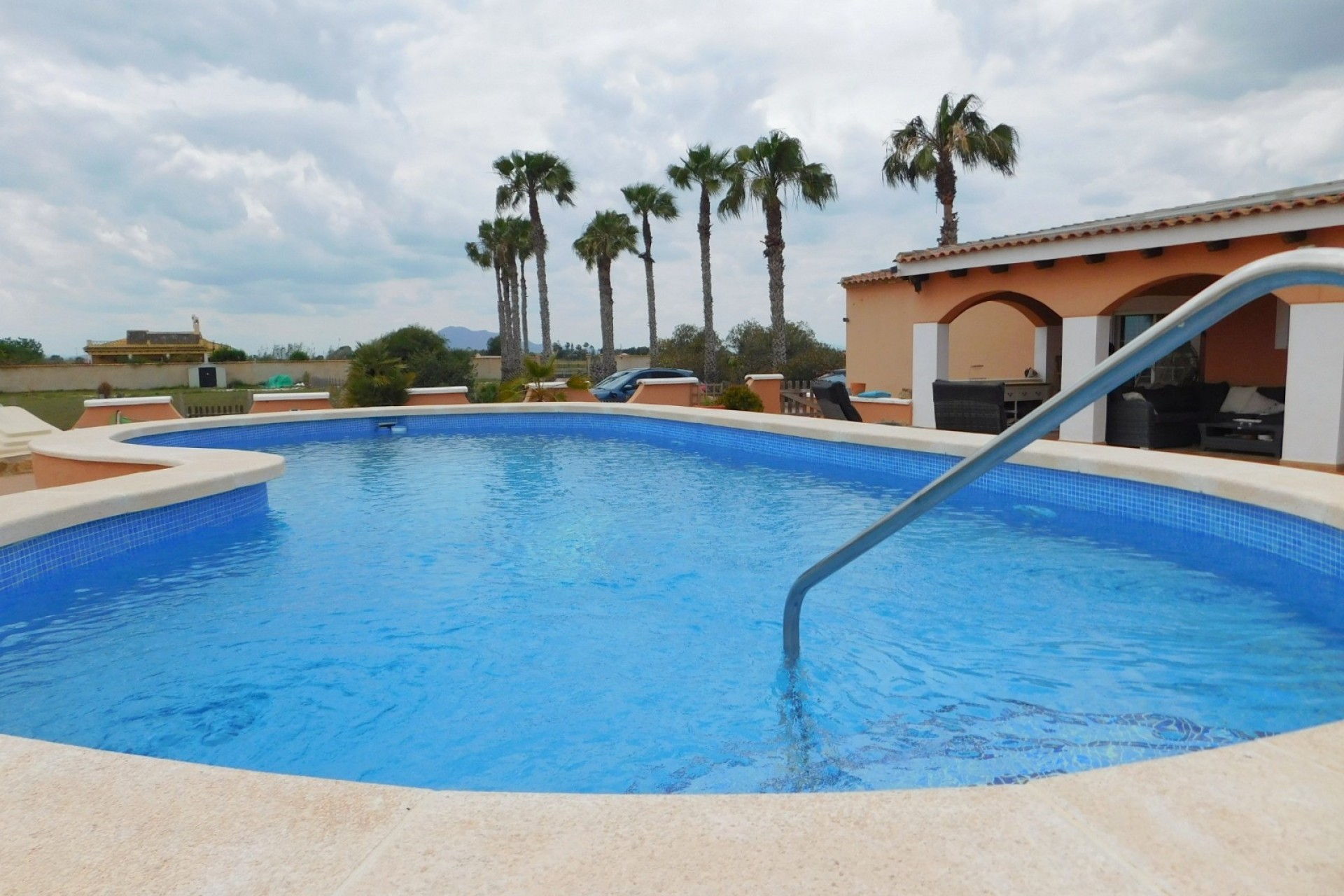 Resale - Detached Villa -
Dolores