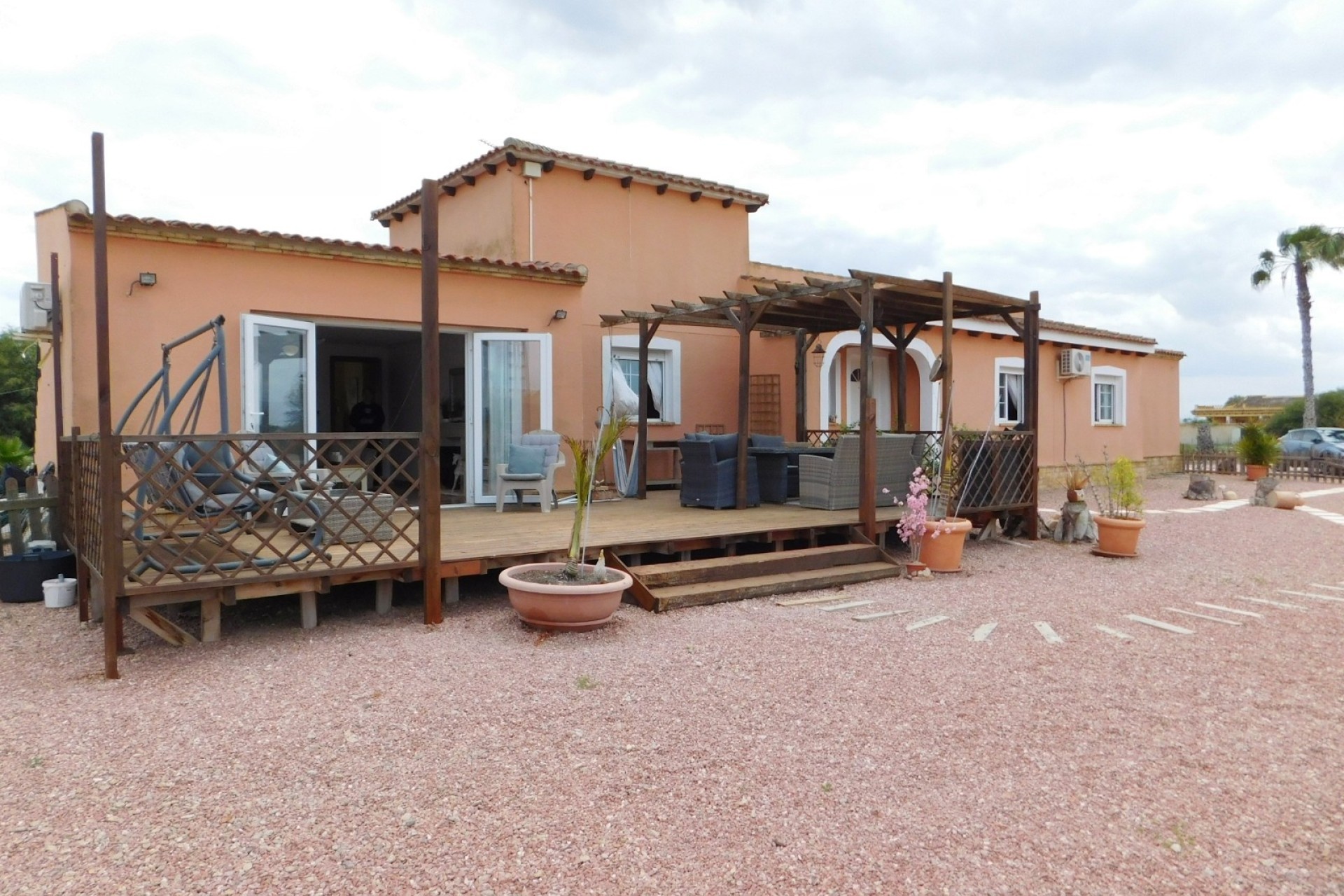 Resale - Detached Villa -
Dolores