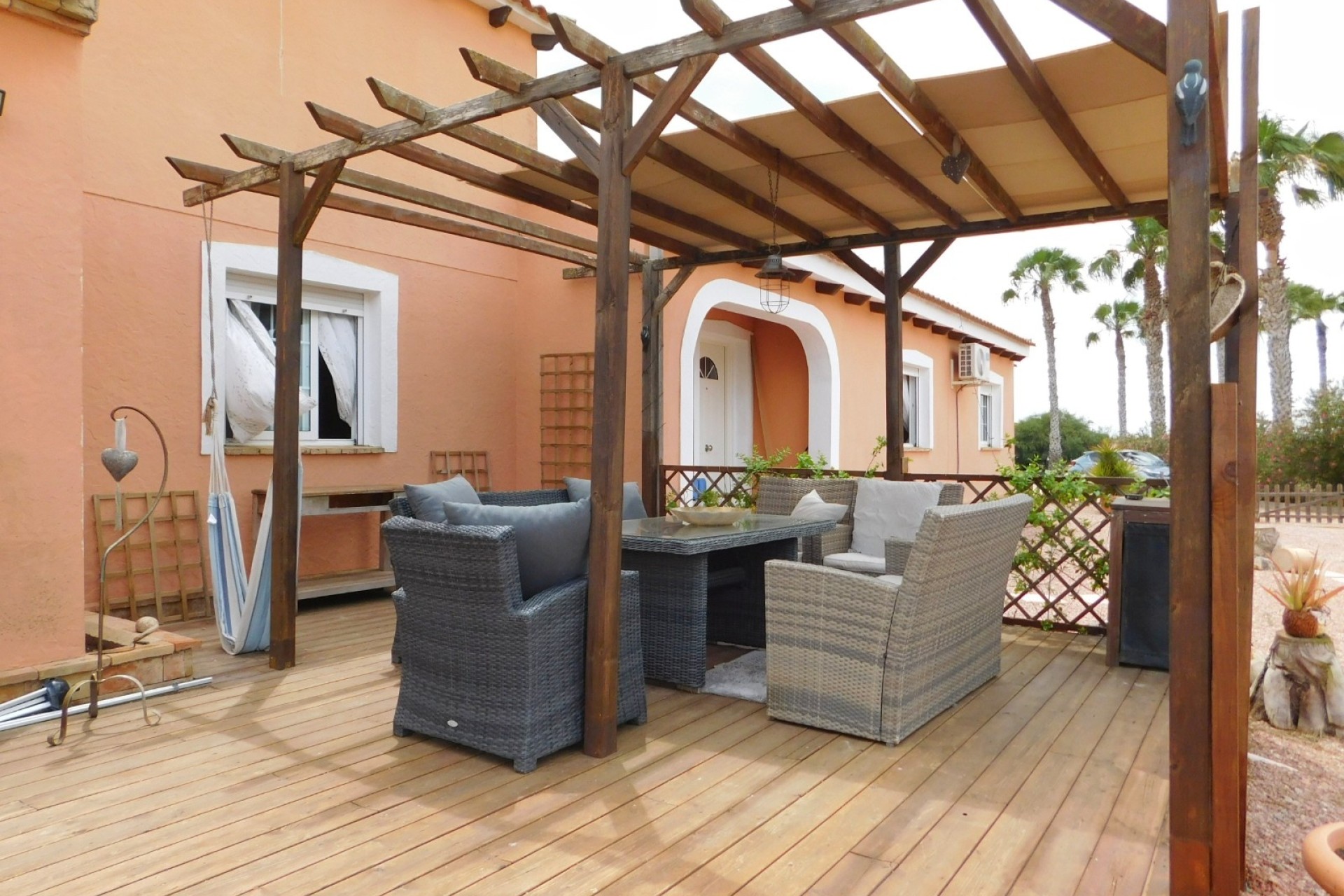 Resale - Detached Villa -
Dolores