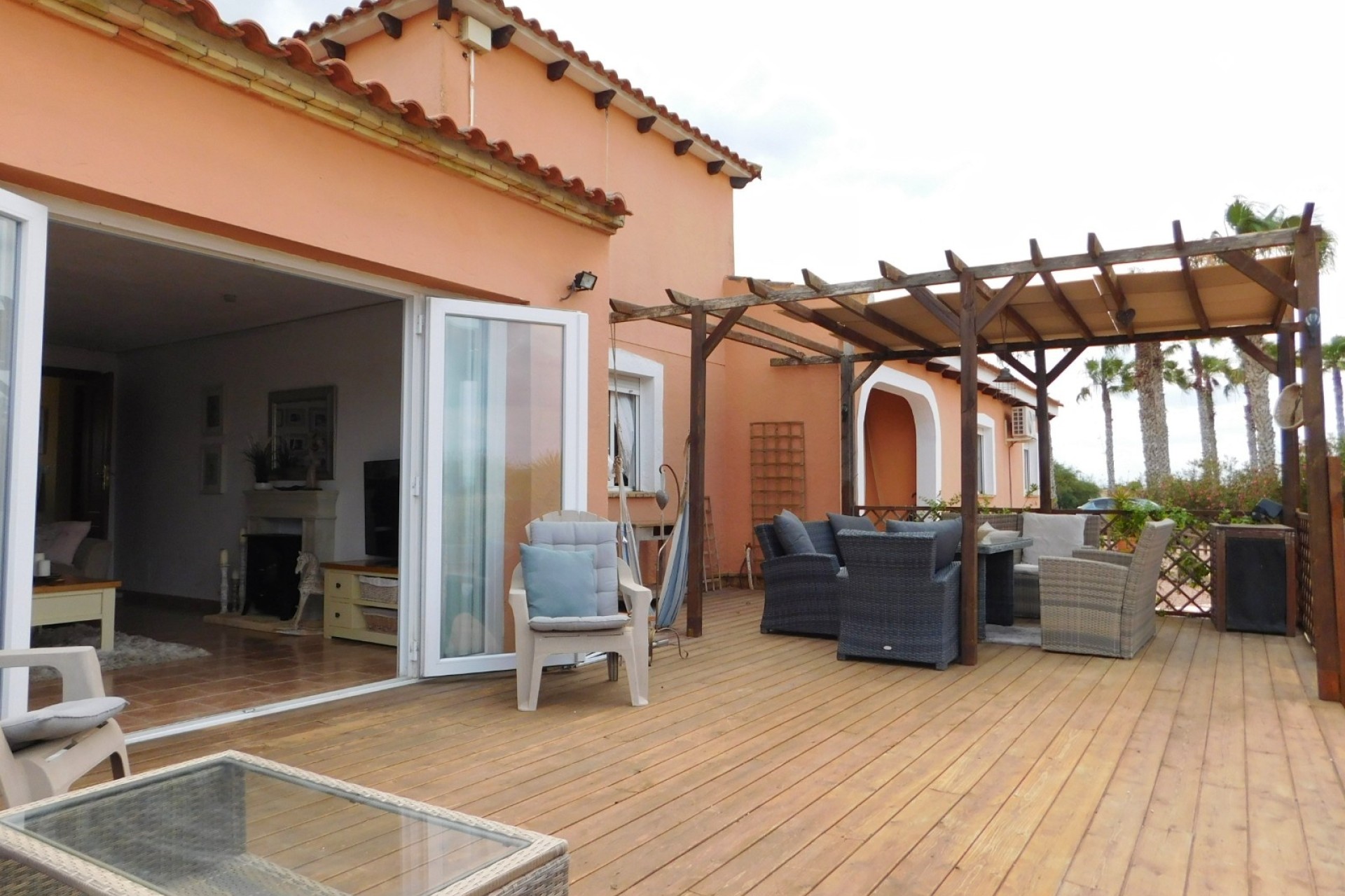 Resale - Detached Villa -
Dolores