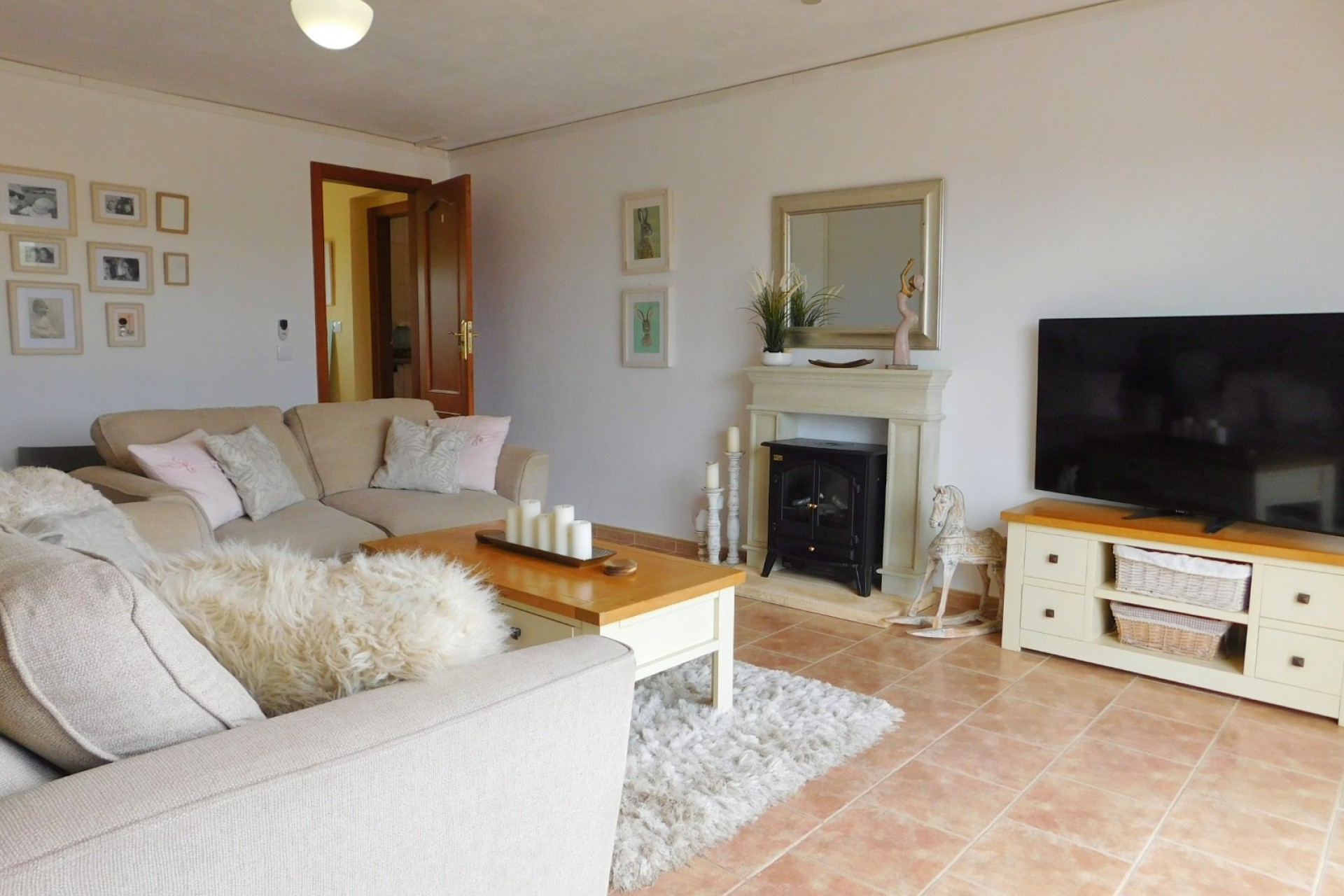 Resale - Detached Villa -
Dolores