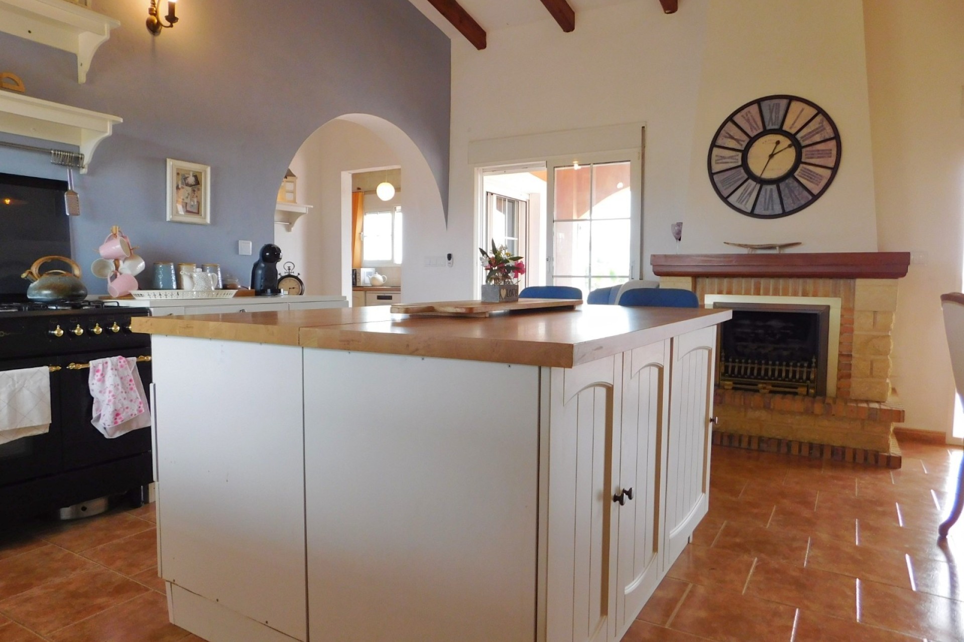 Resale - Detached Villa -
Dolores