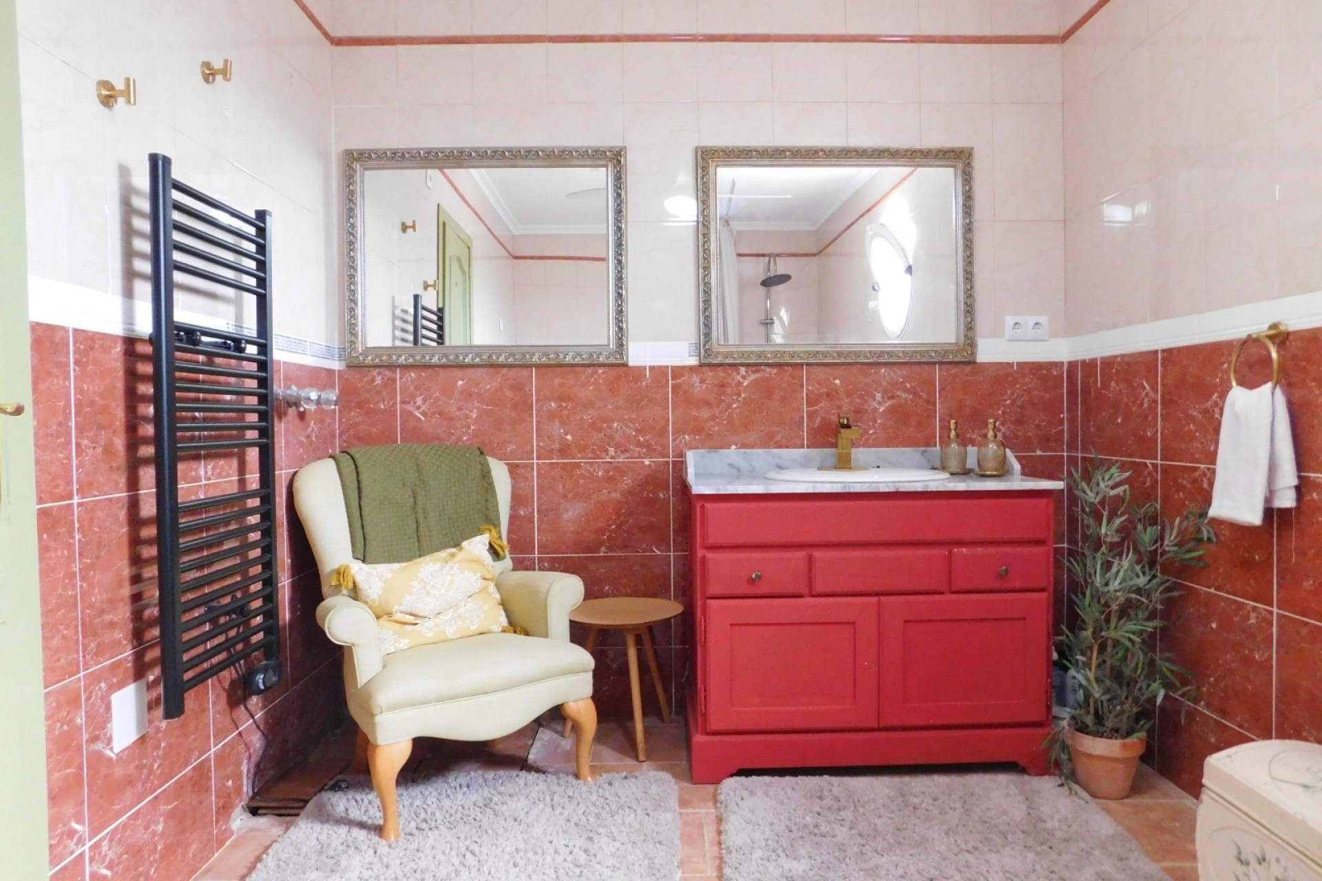 Resale - Detached Villa -
Dolores