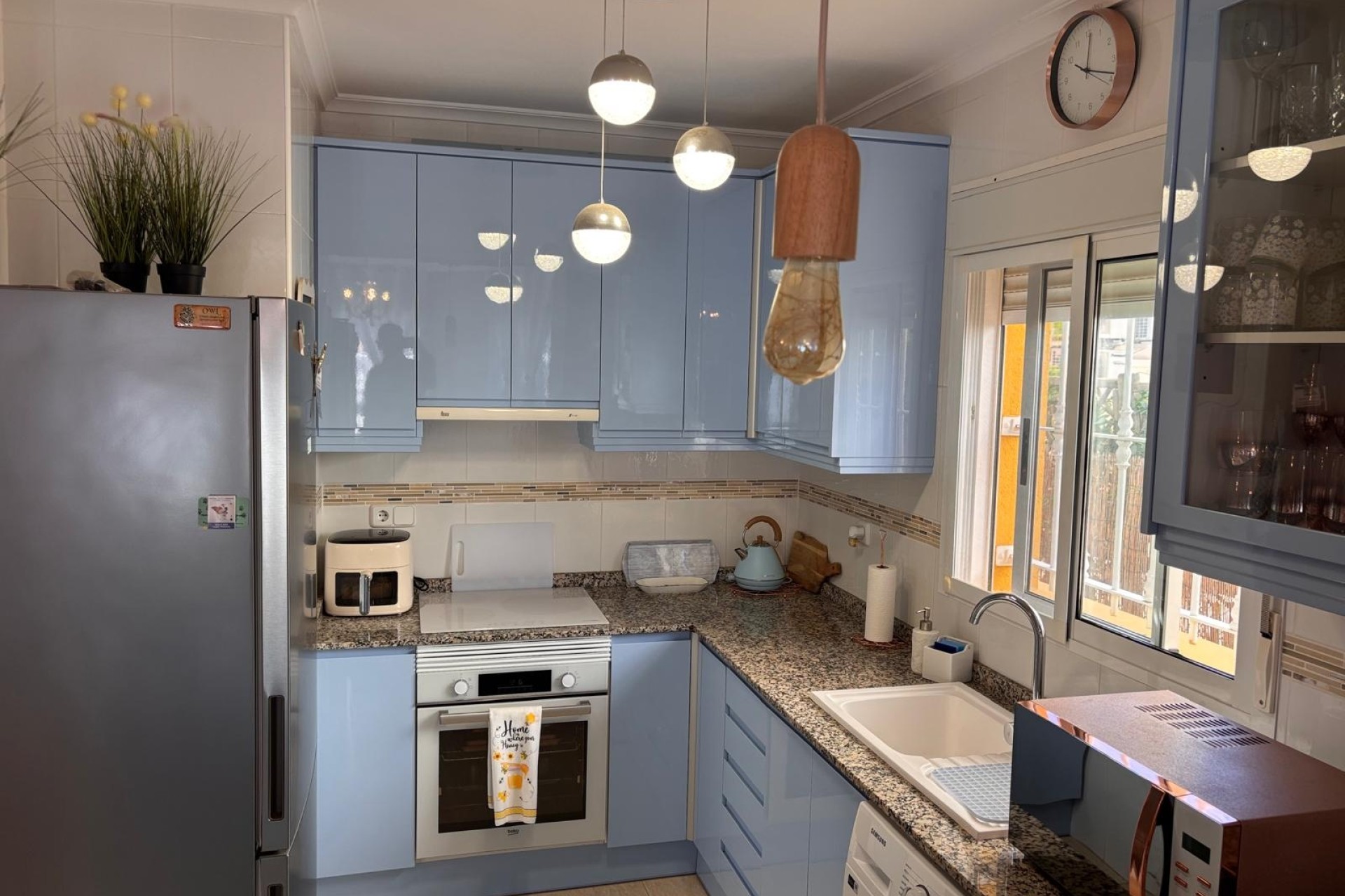 Resale - Detached Villa -
El Campo