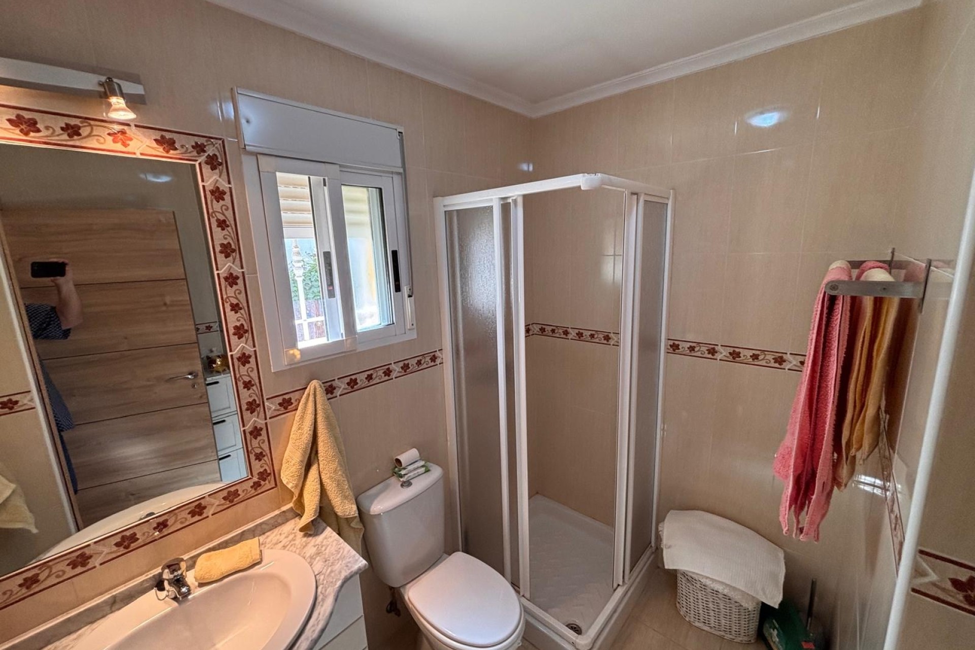 Resale - Detached Villa -
El Campo