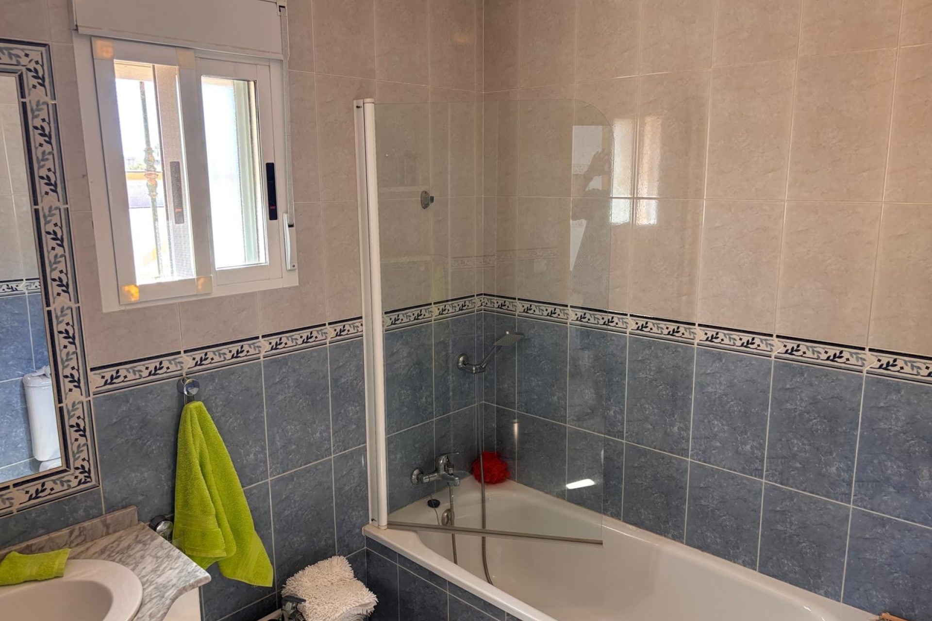Resale - Detached Villa -
El Campo