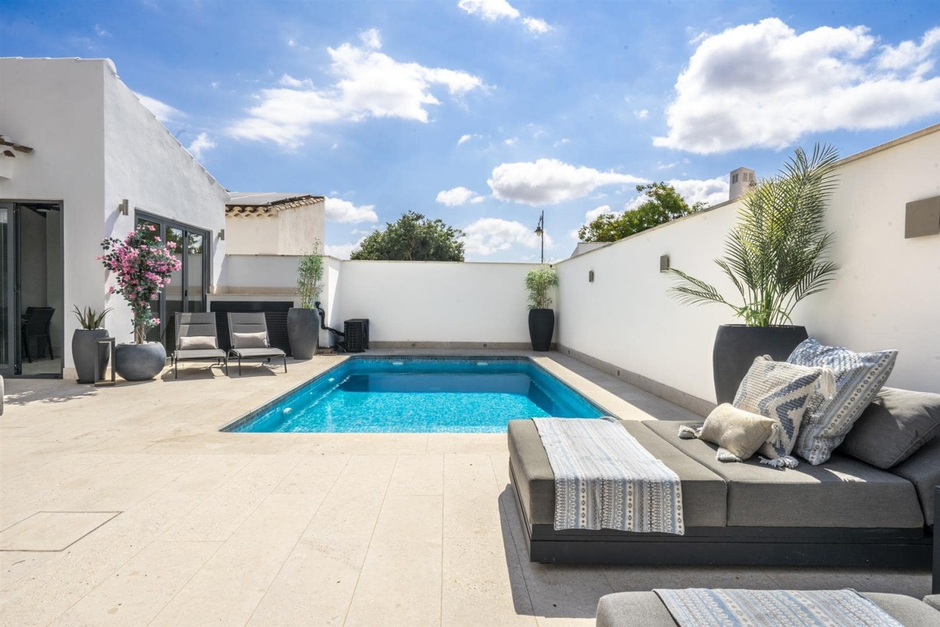 Resale - Detached Villa -
El Valle Golf Resort