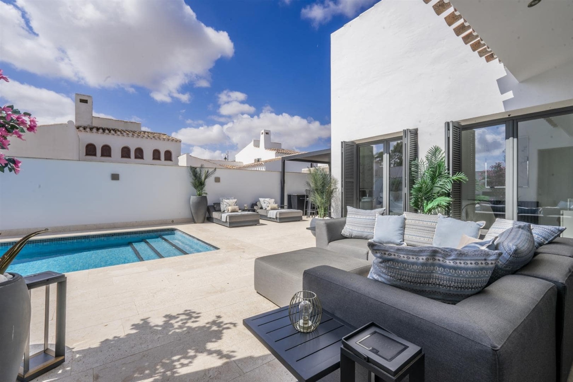 Resale - Detached Villa -
El Valle Golf Resort