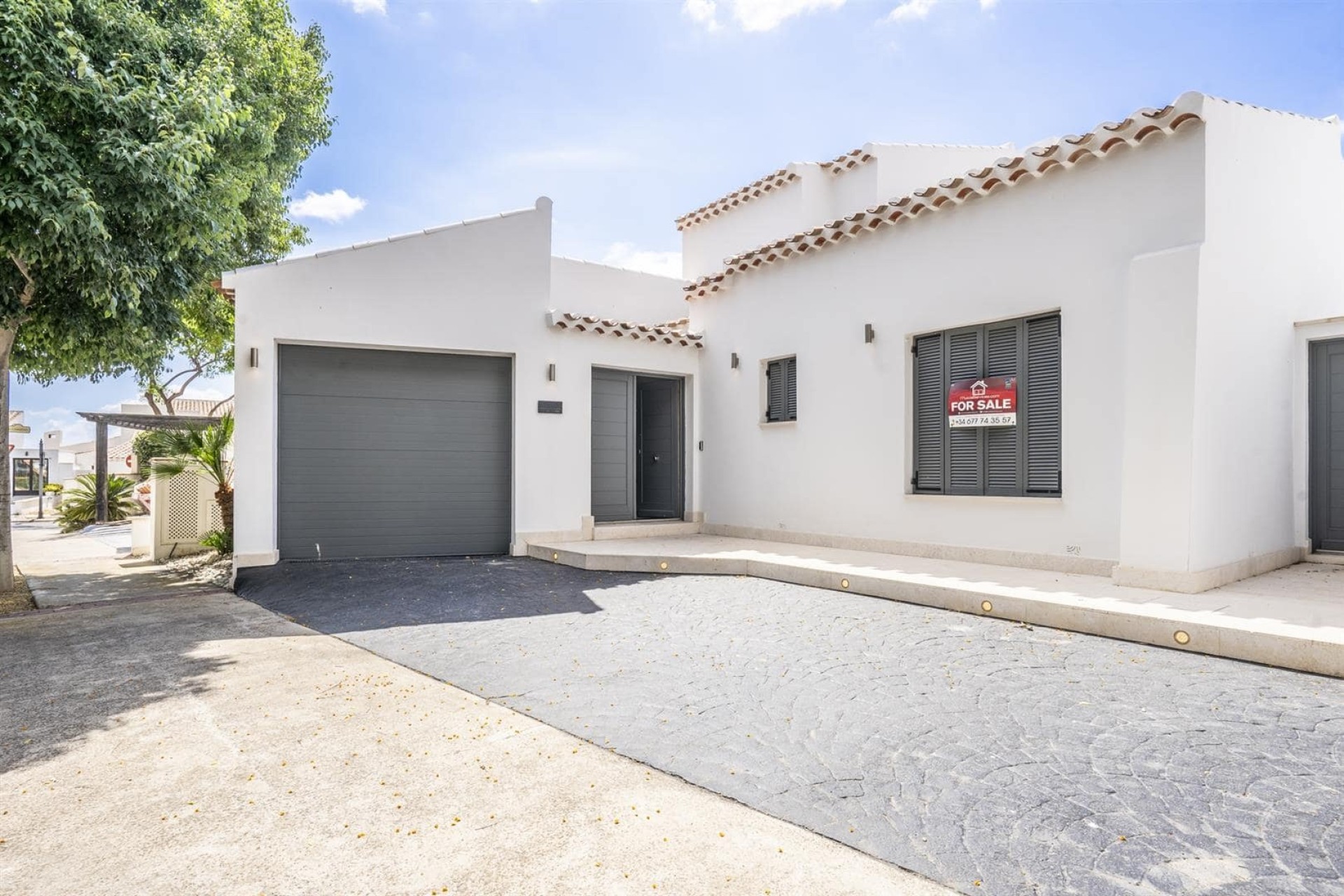 Resale - Detached Villa -
El Valle Golf Resort