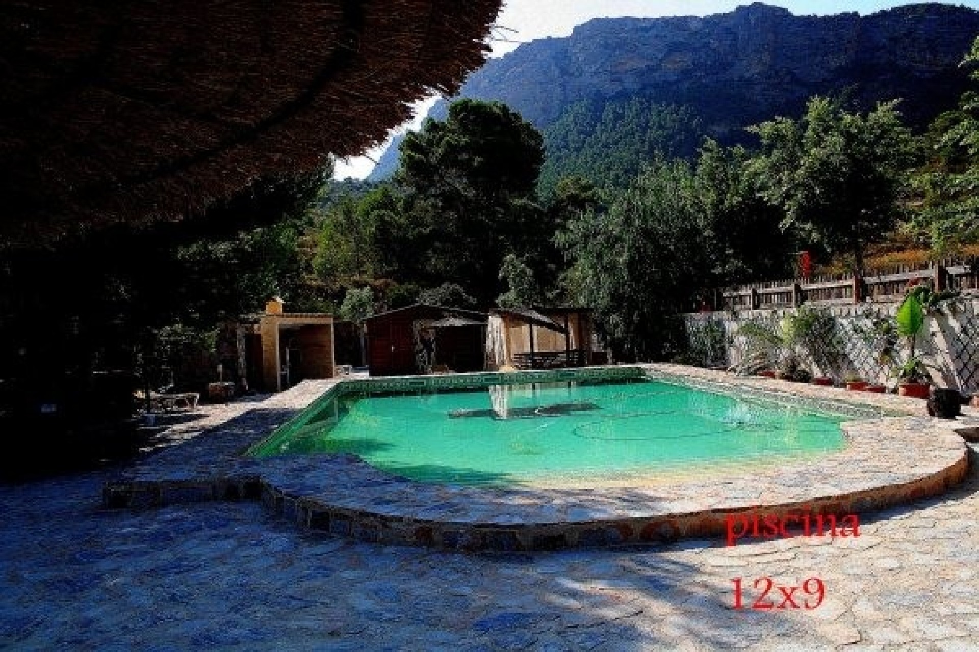 Resale - Detached Villa -
Gea y Truyols