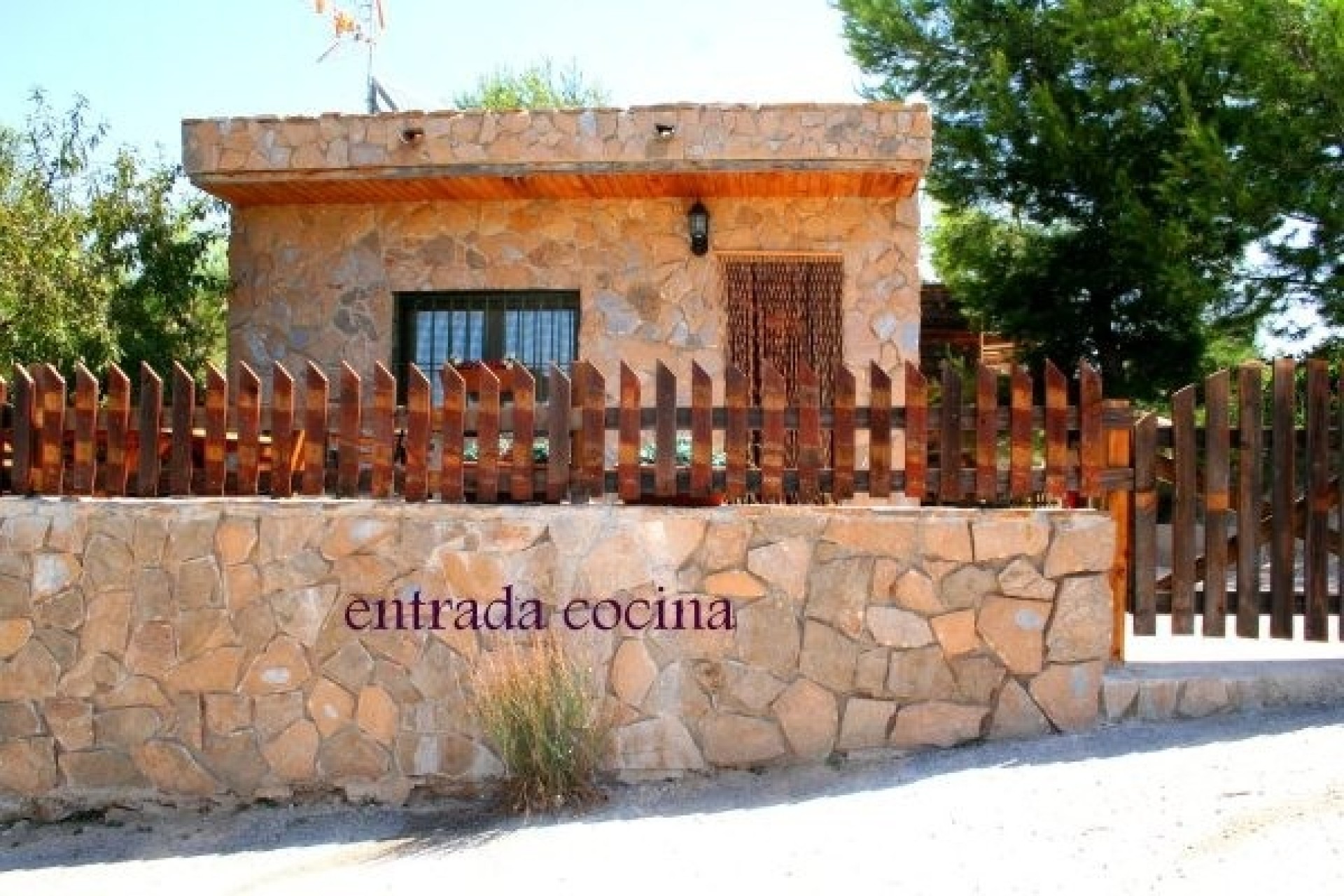 Resale - Detached Villa -
Gea y Truyols