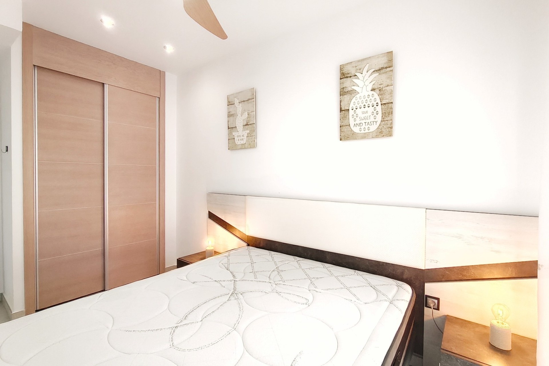 Resale - Detached Villa -
Guardamar del Segura - El Raso