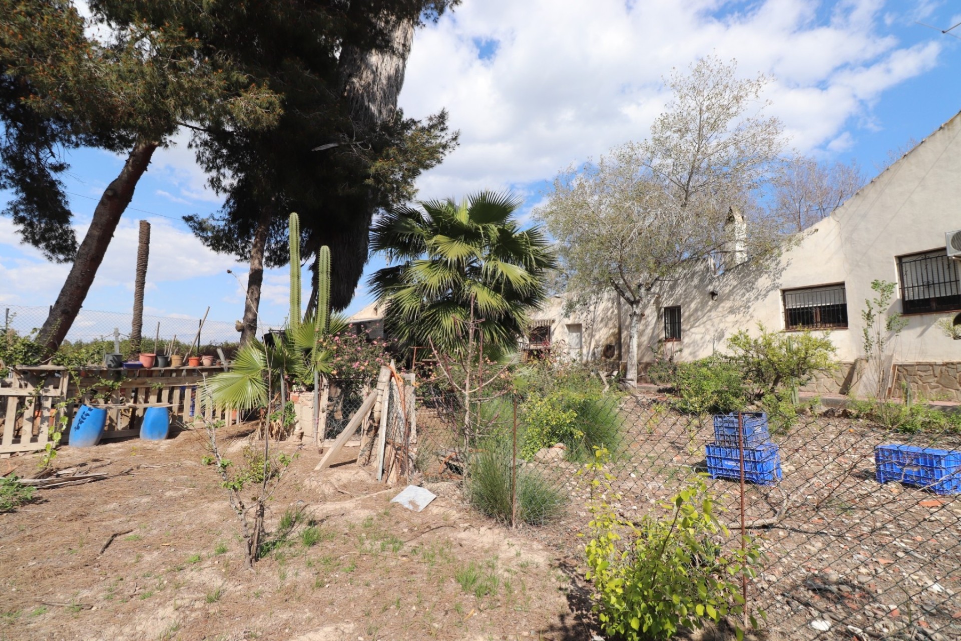 Resale - Detached Villa -
Heredades - Heredades - Village