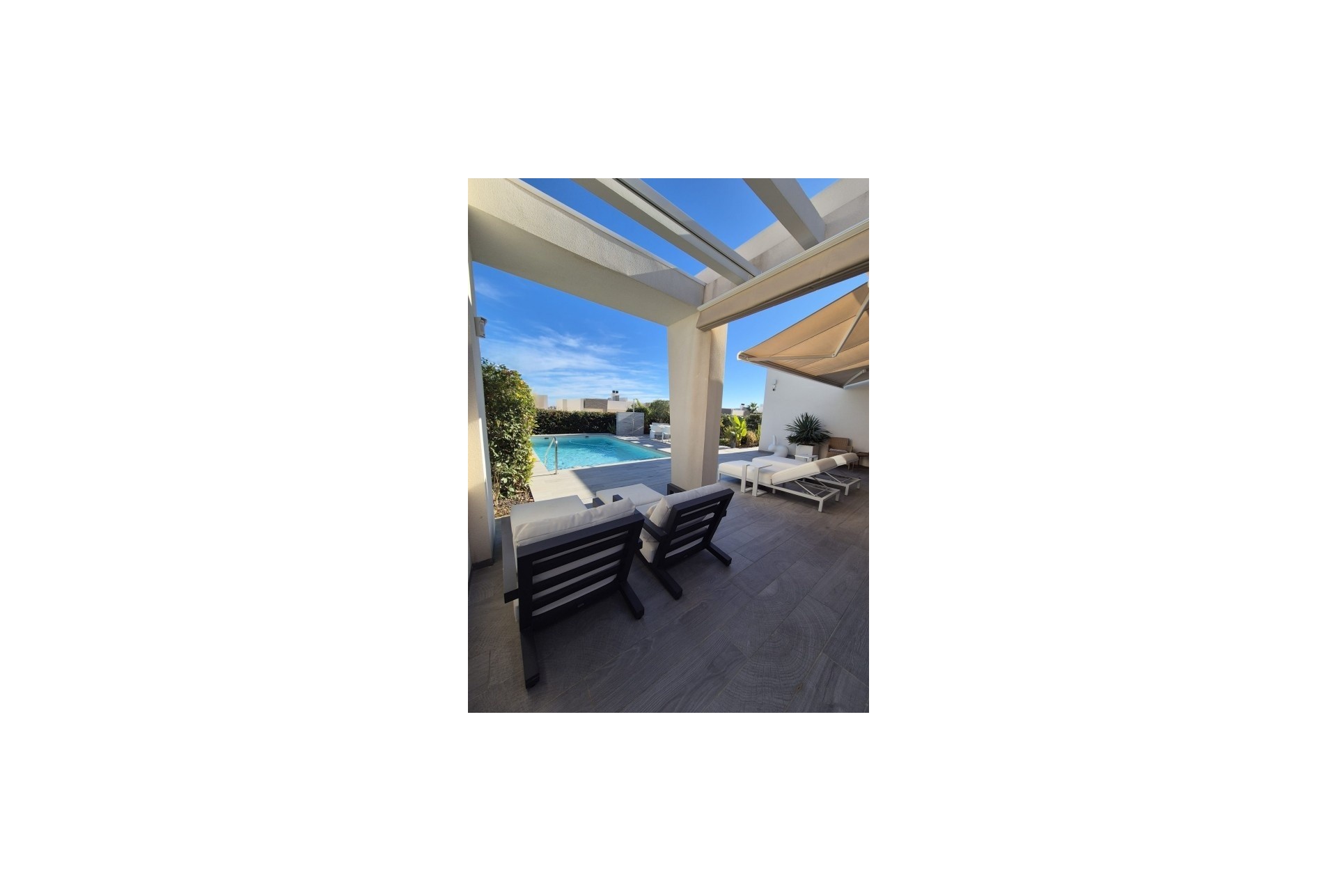 Resale - Detached Villa -
La Finca Golf - Inland