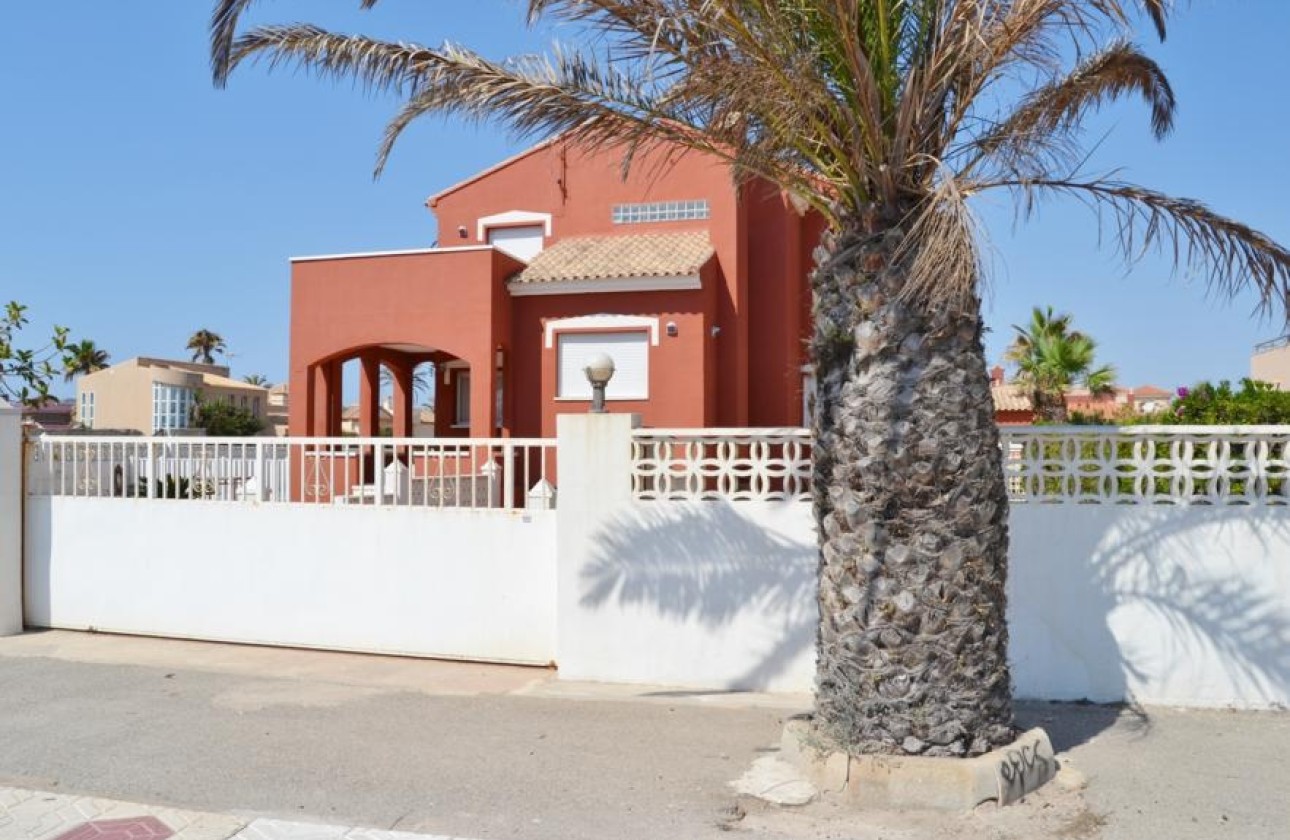 Resale - Detached Villa -
La Manga del Mar Menor - La Manga