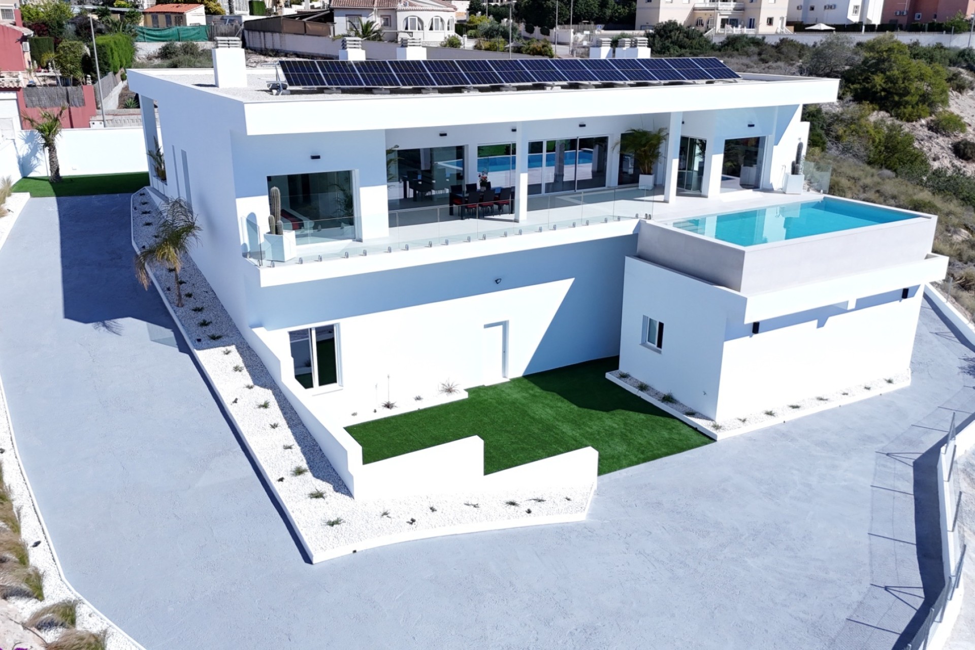 Resale - Detached Villa -
La Marina