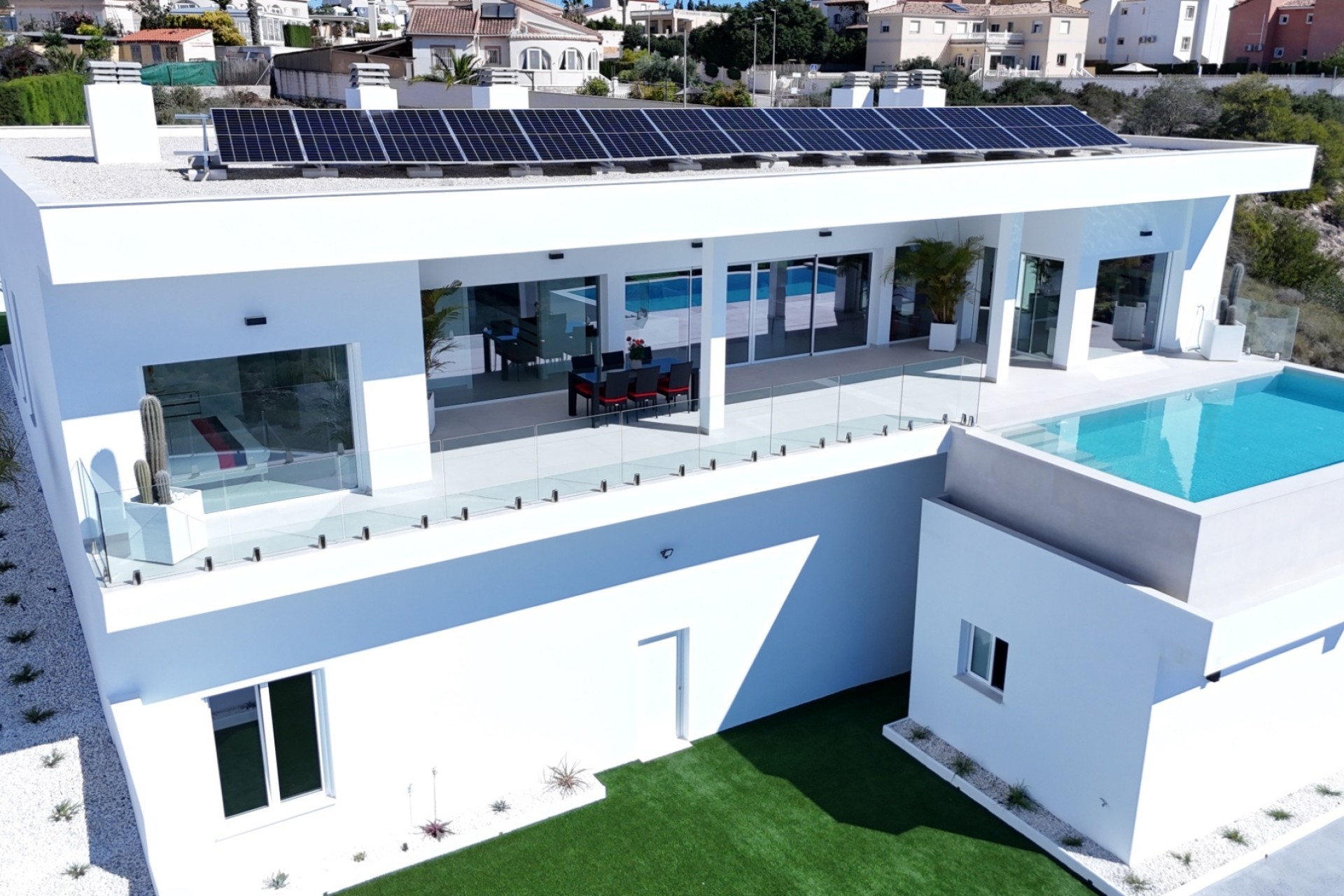 Resale - Detached Villa -
La Marina