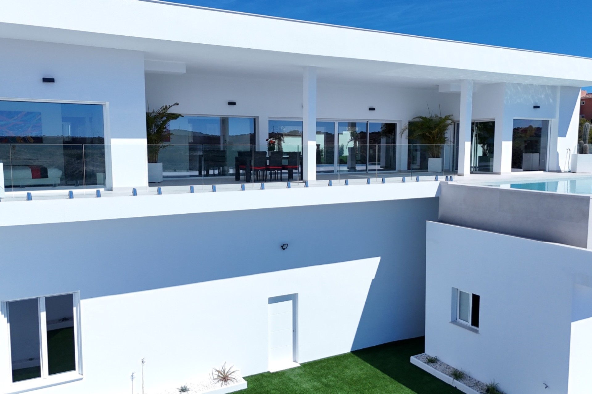 Resale - Detached Villa -
La Marina